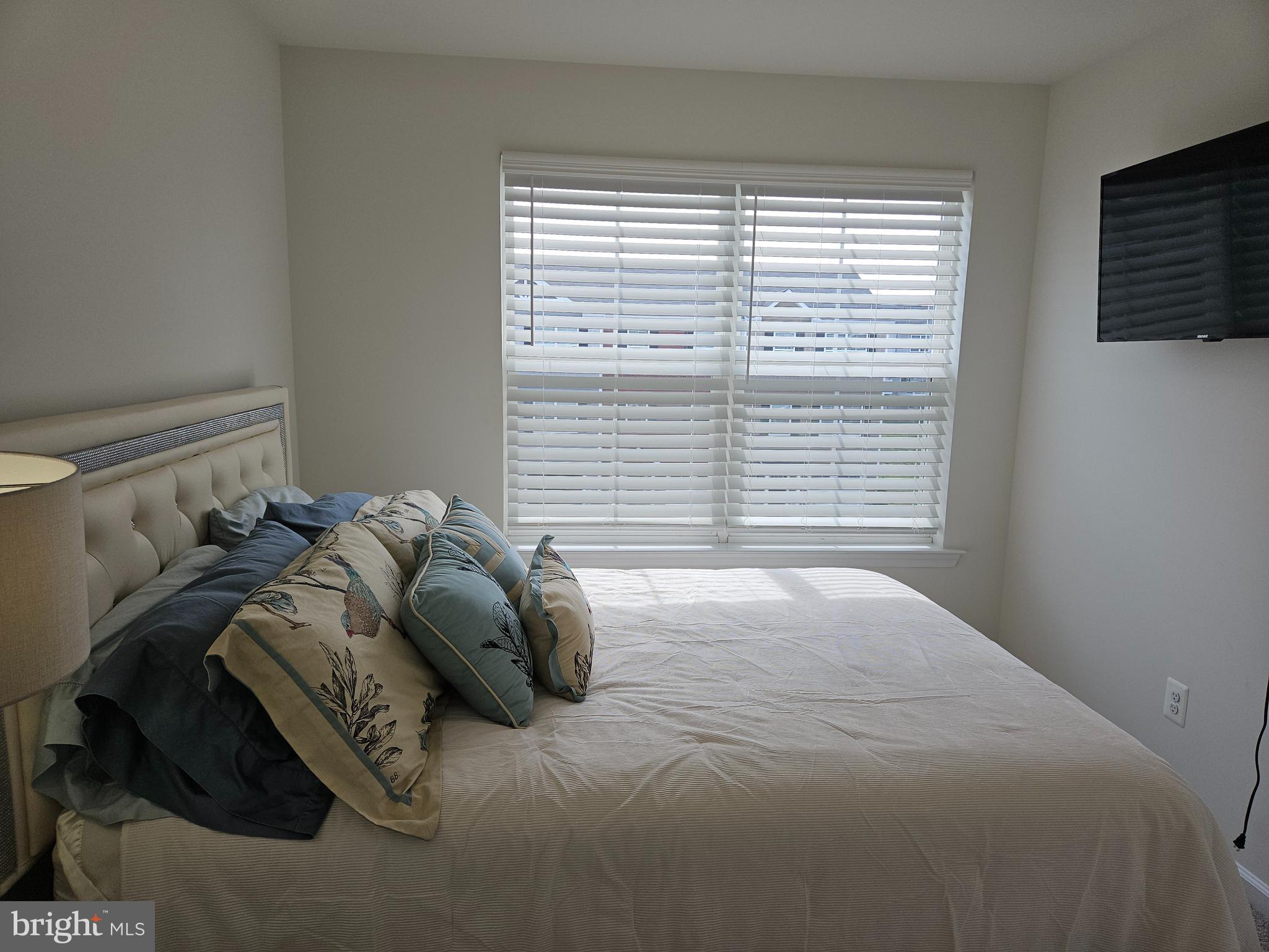 MEADE'S CROSSING - Residential