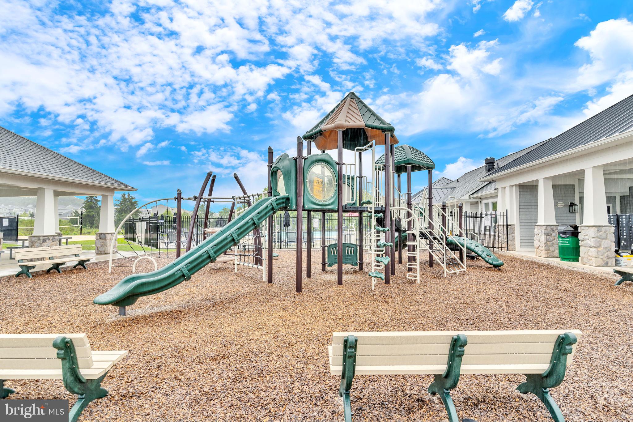 MEADE'S CROSSING - Residential