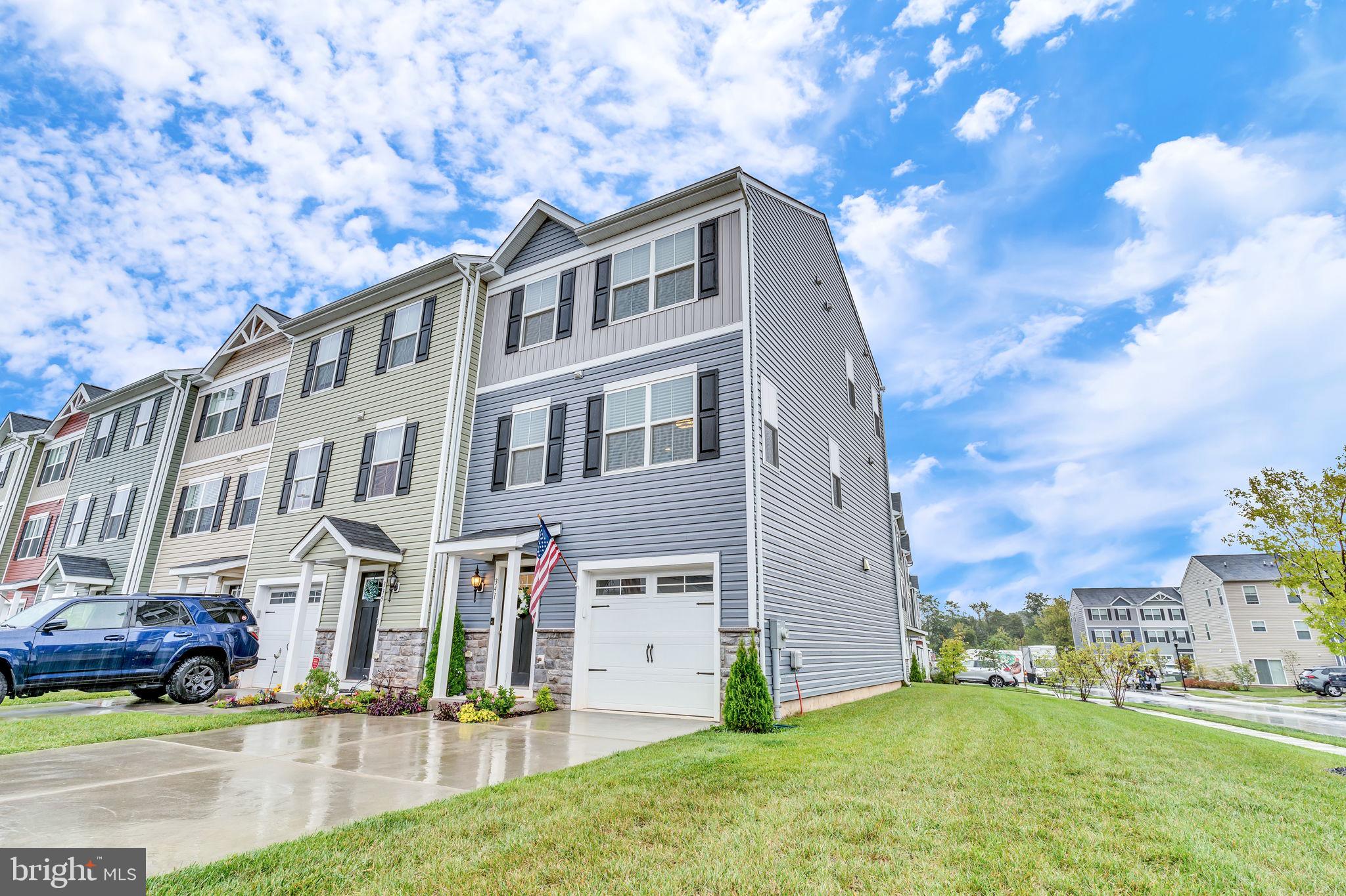 MEADE'S CROSSING - Residential