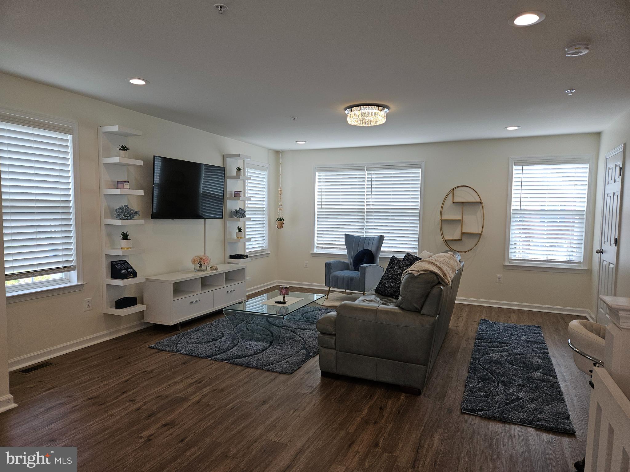 MEADE'S CROSSING - Residential