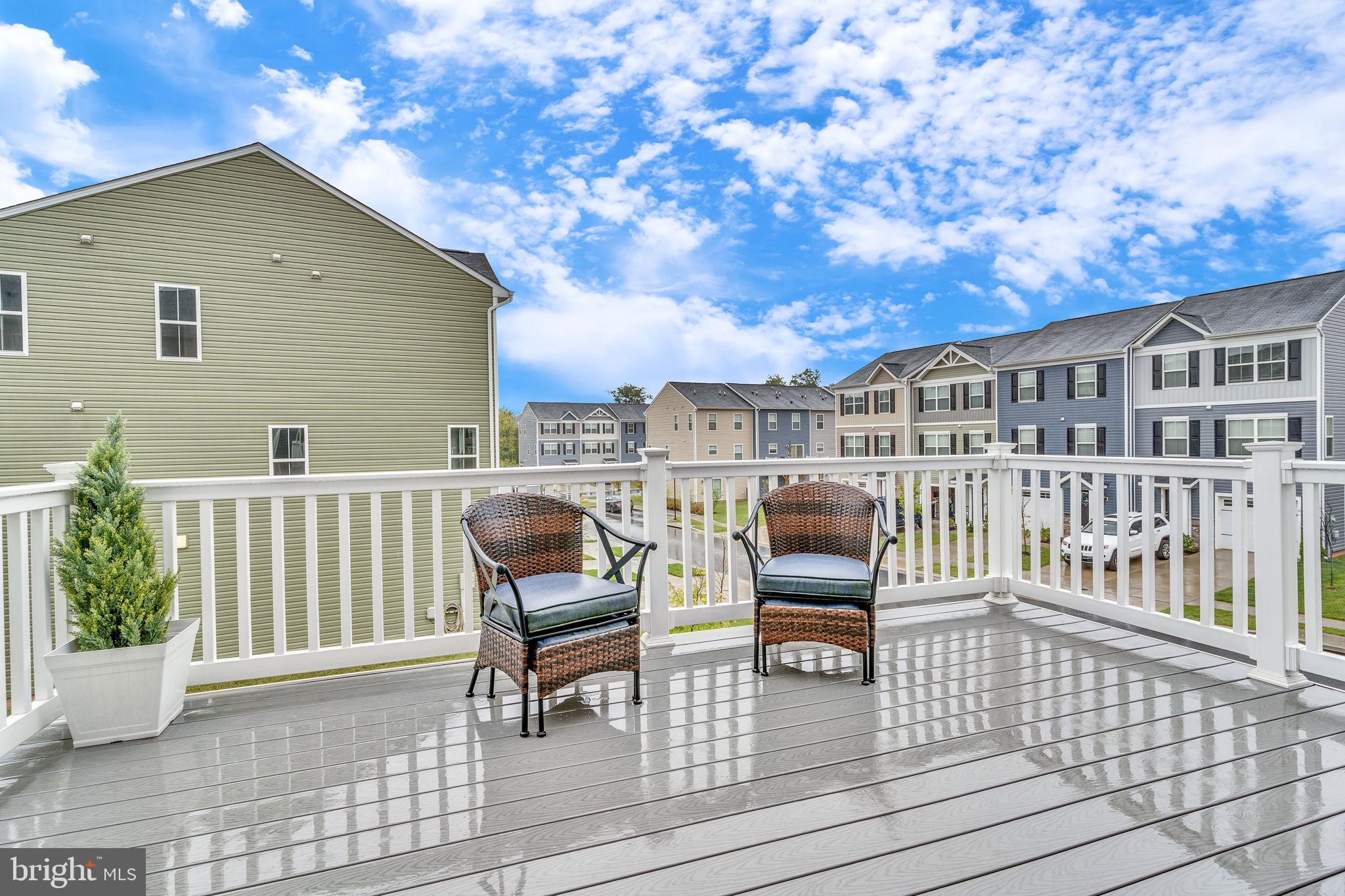 MEADE'S CROSSING - Residential