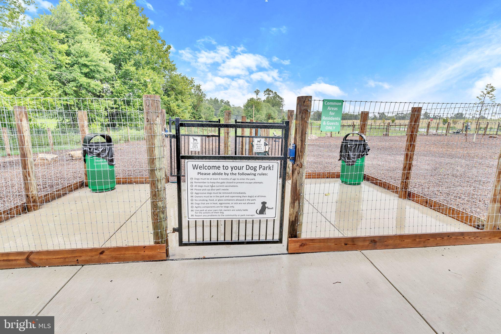 MEADE'S CROSSING - Residential