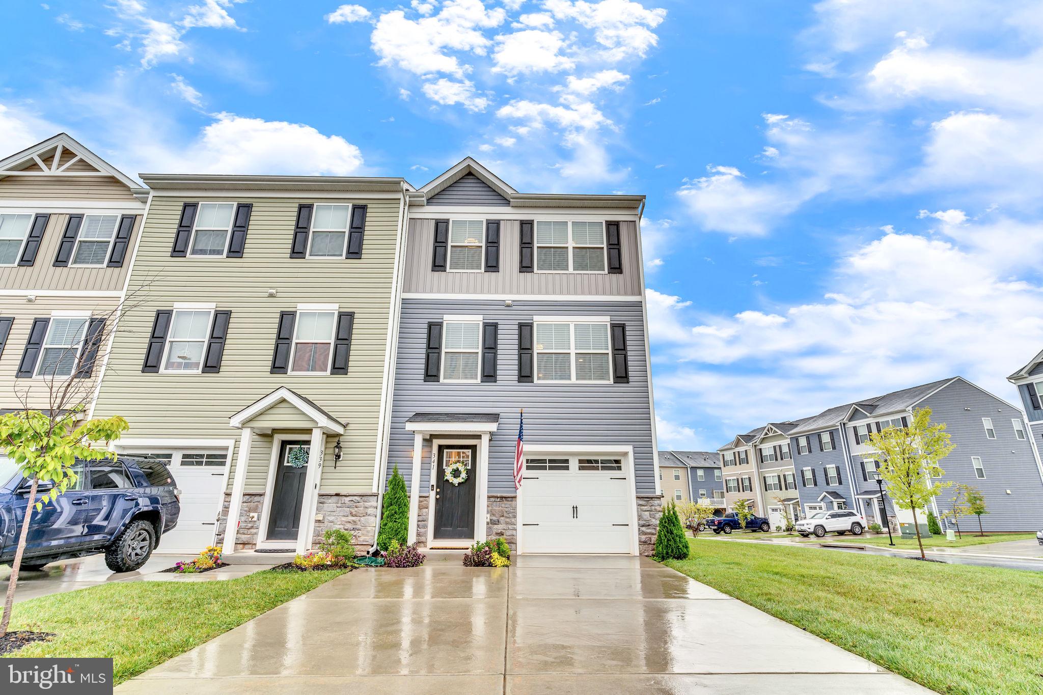 MEADE'S CROSSING - Residential