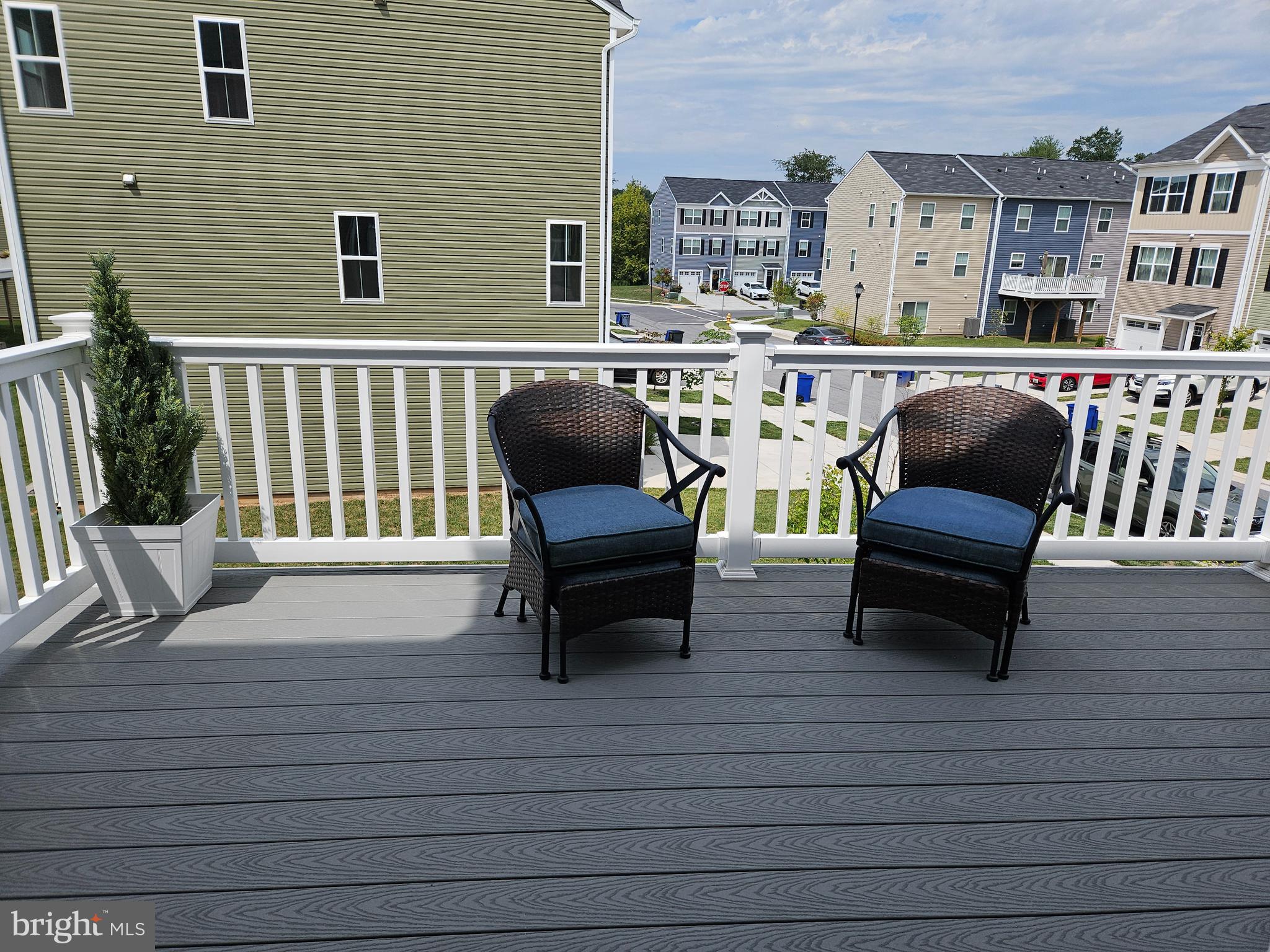 MEADE'S CROSSING - Residential