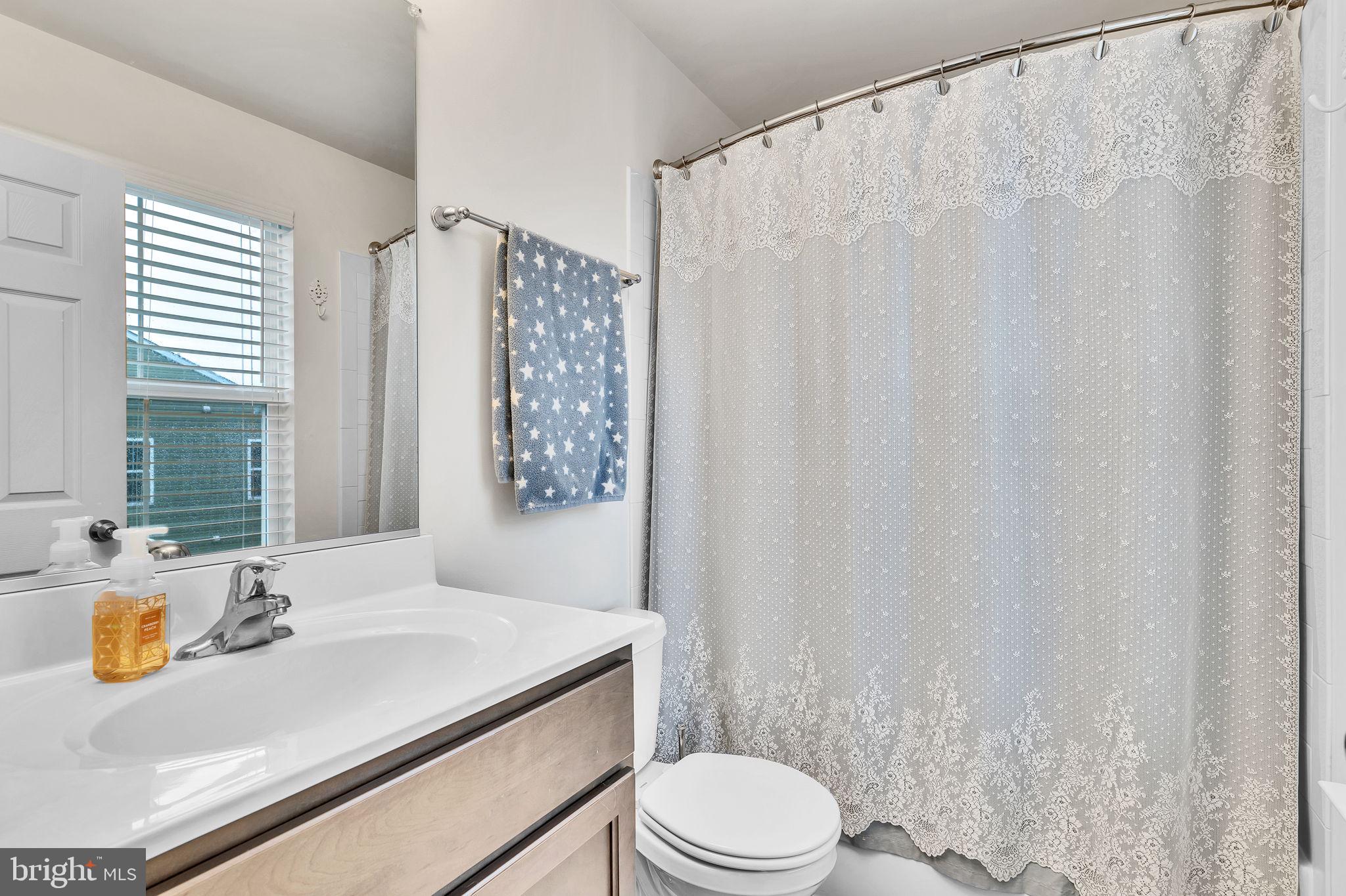 MEADE'S CROSSING - Residential