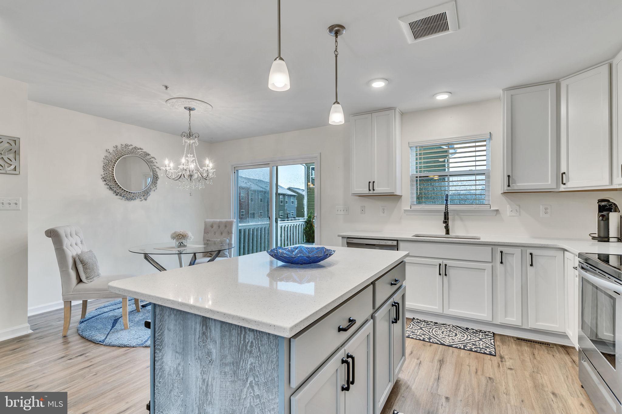 MEADE'S CROSSING - Residential