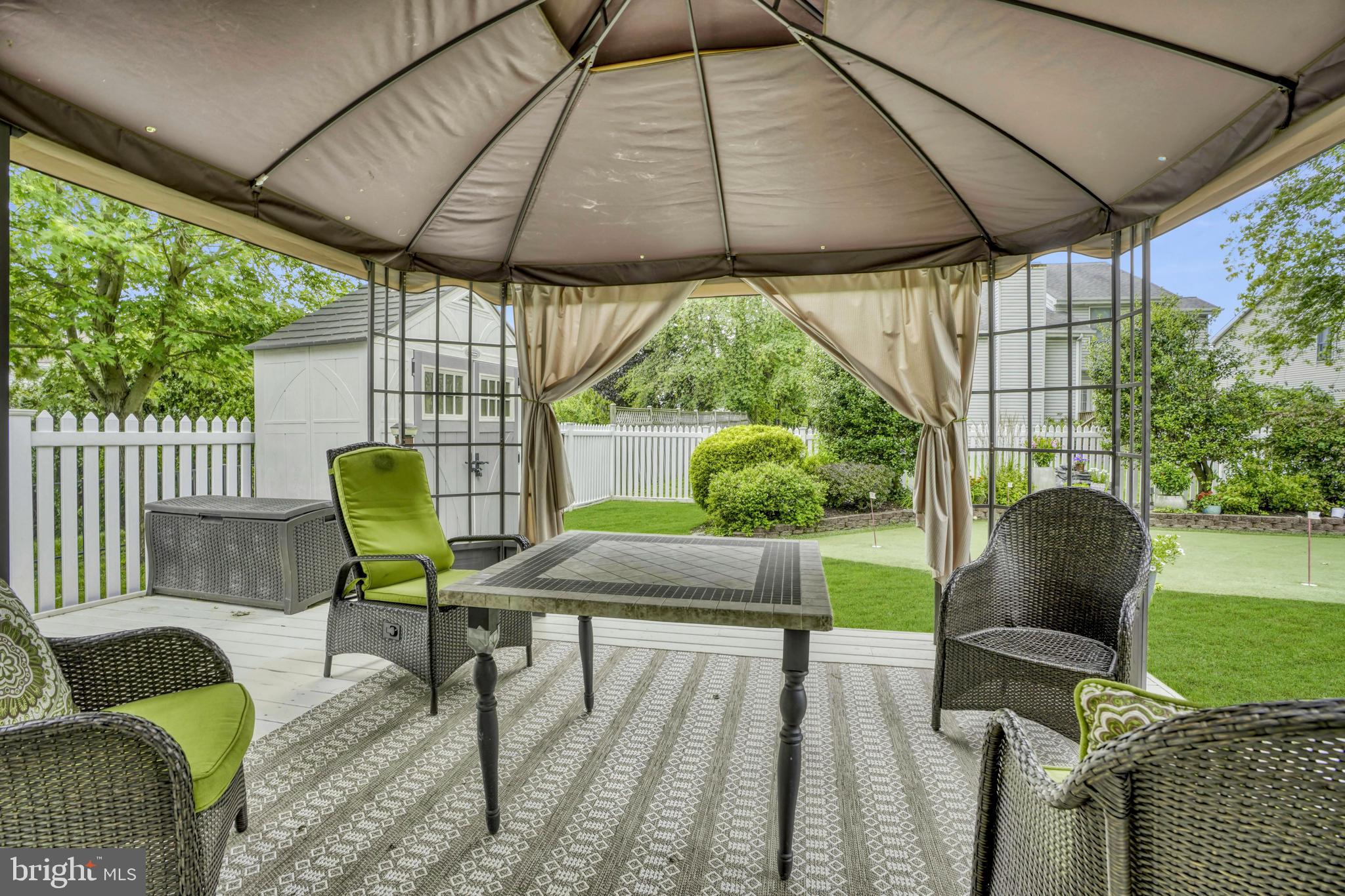 BROOKHURST - Residential