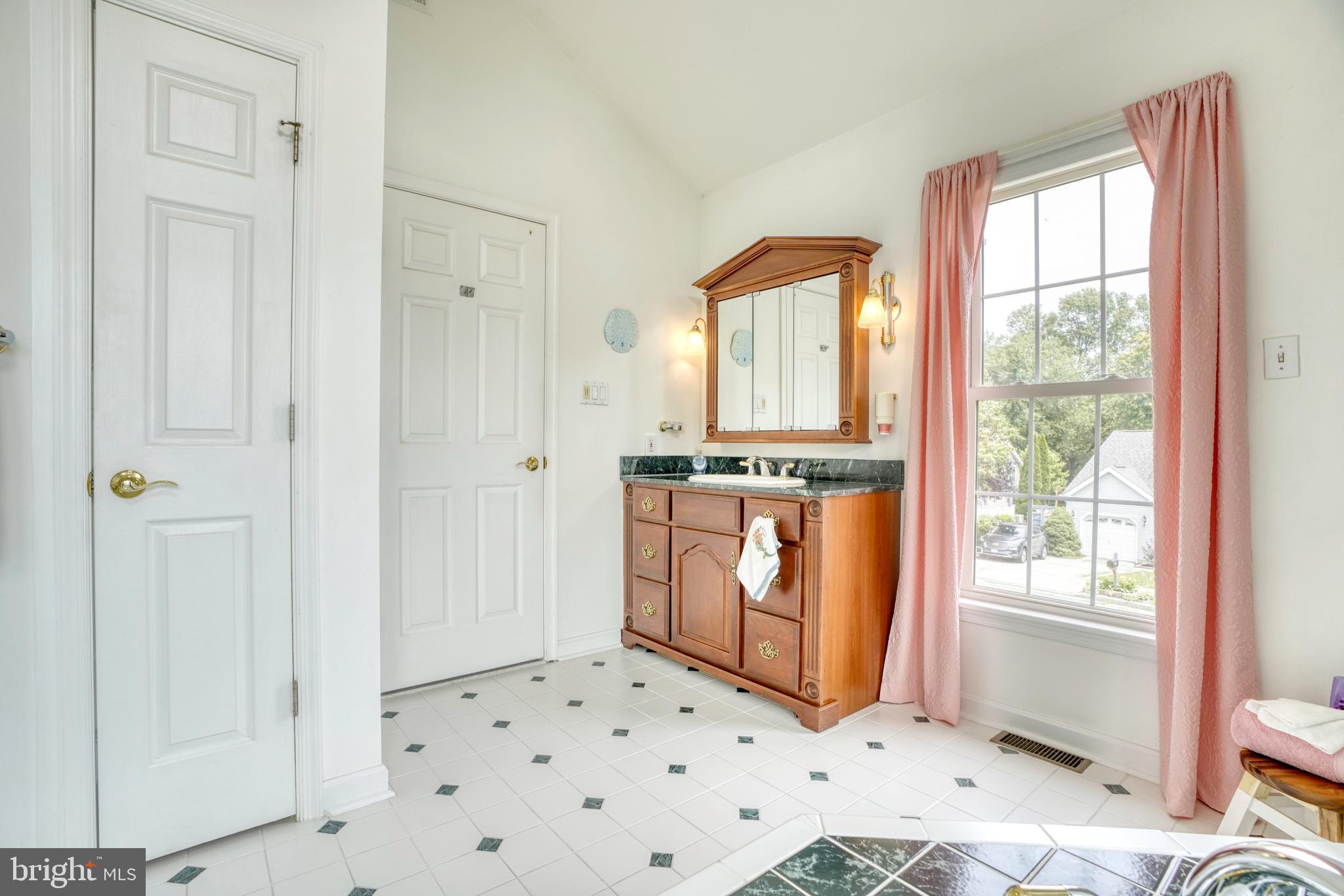 BROOKHURST - Residential