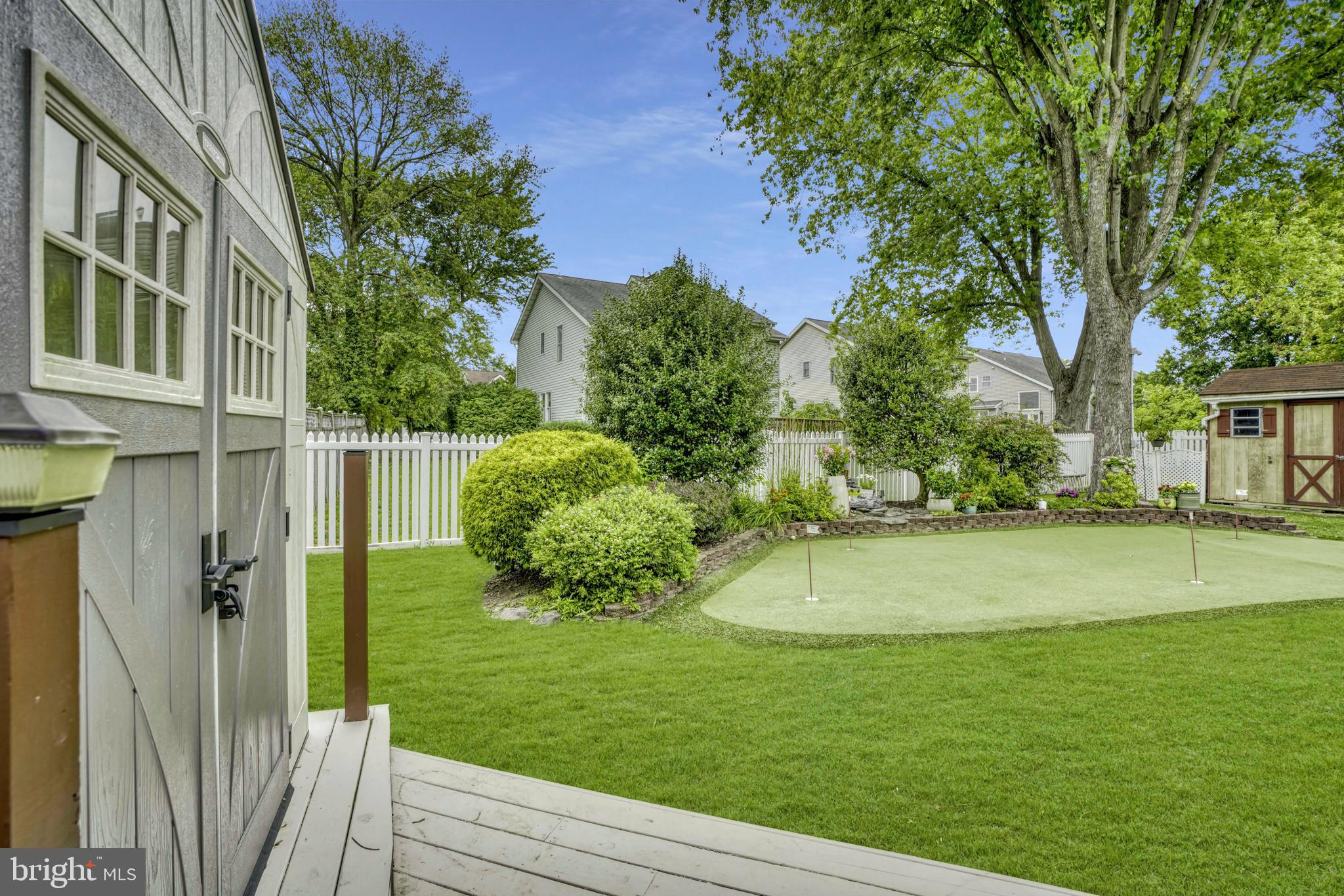 BROOKHURST - Residential