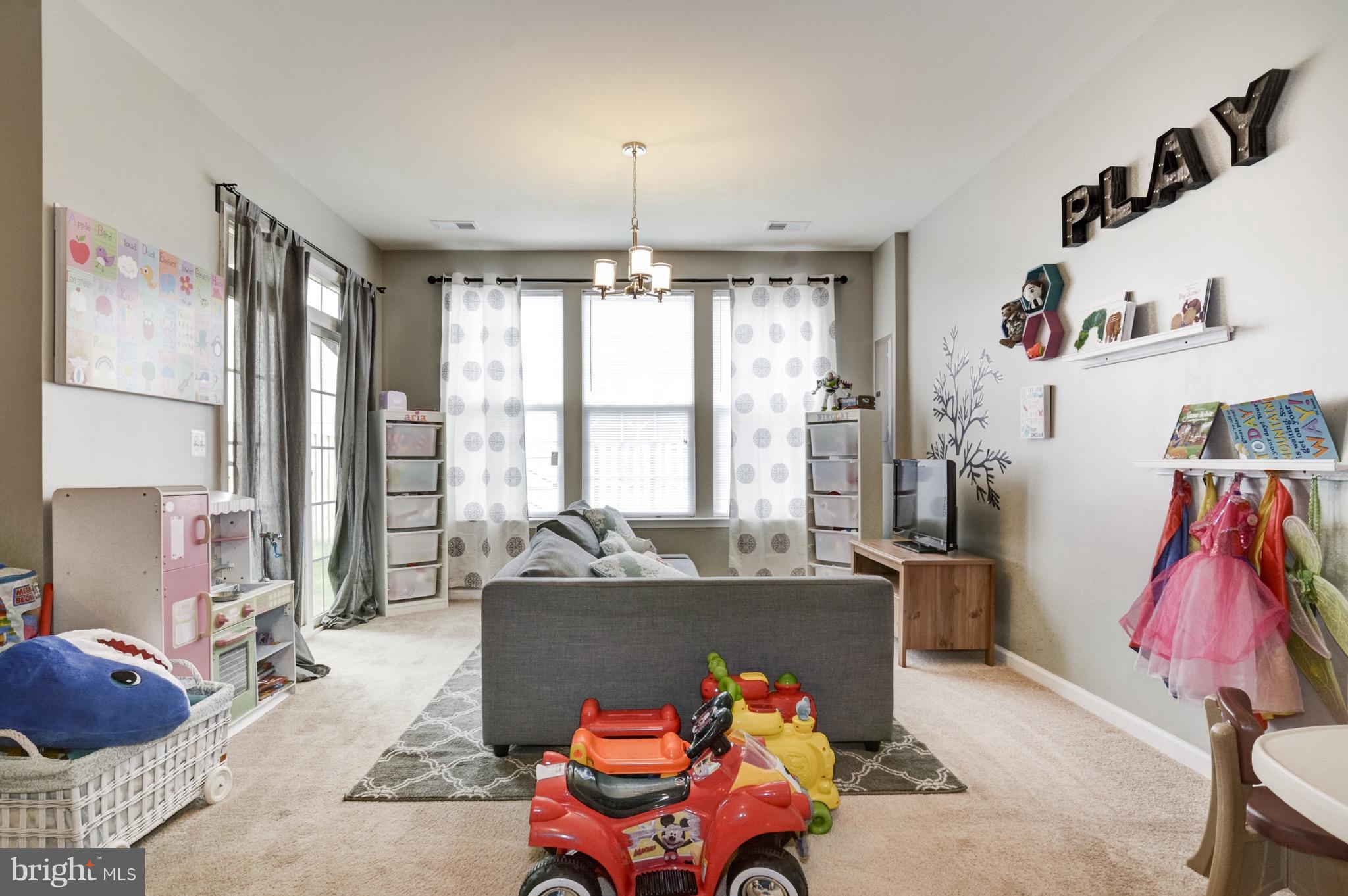 COLONIAL FORGE - Residential