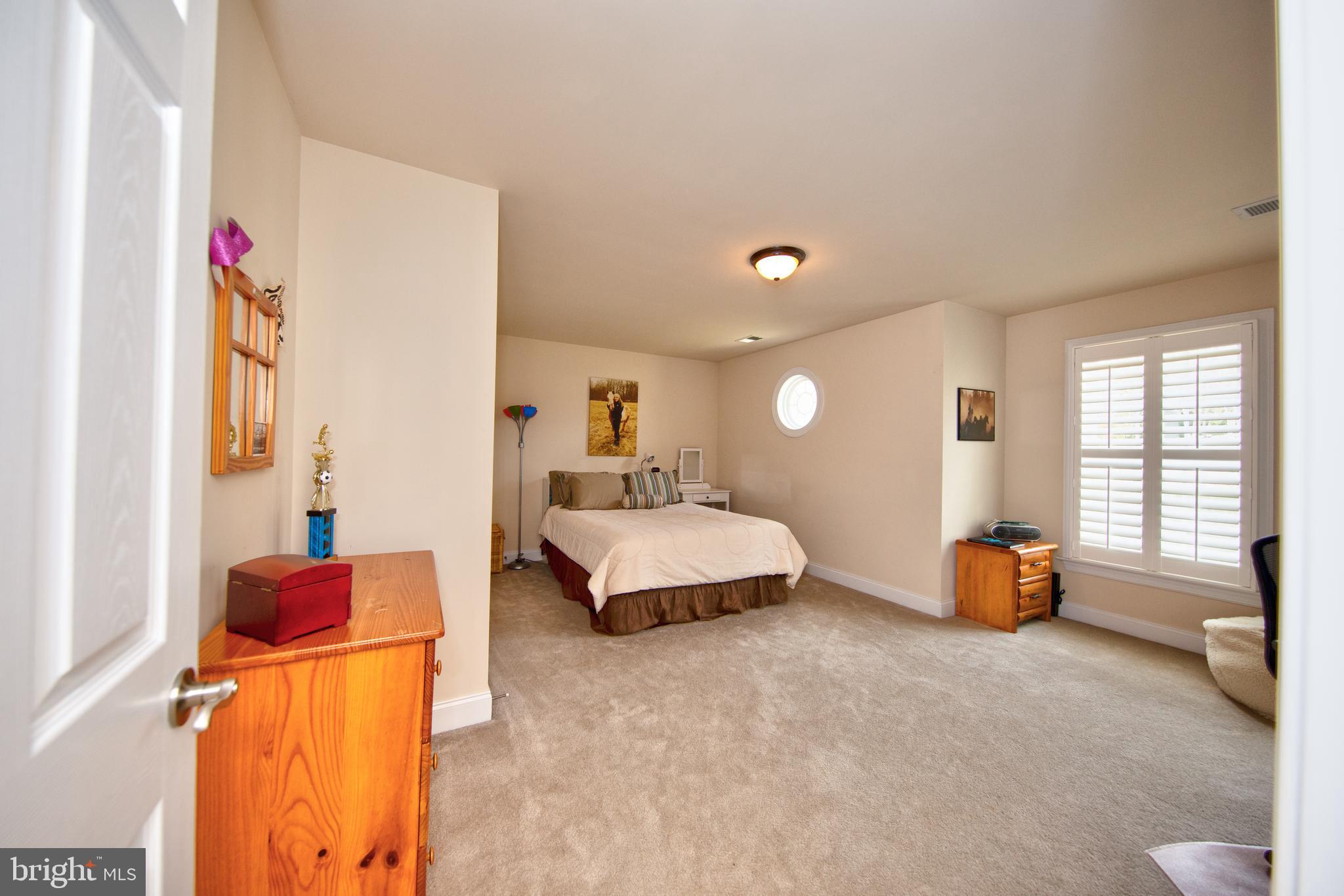 VINE HILL ESTATES - Residential