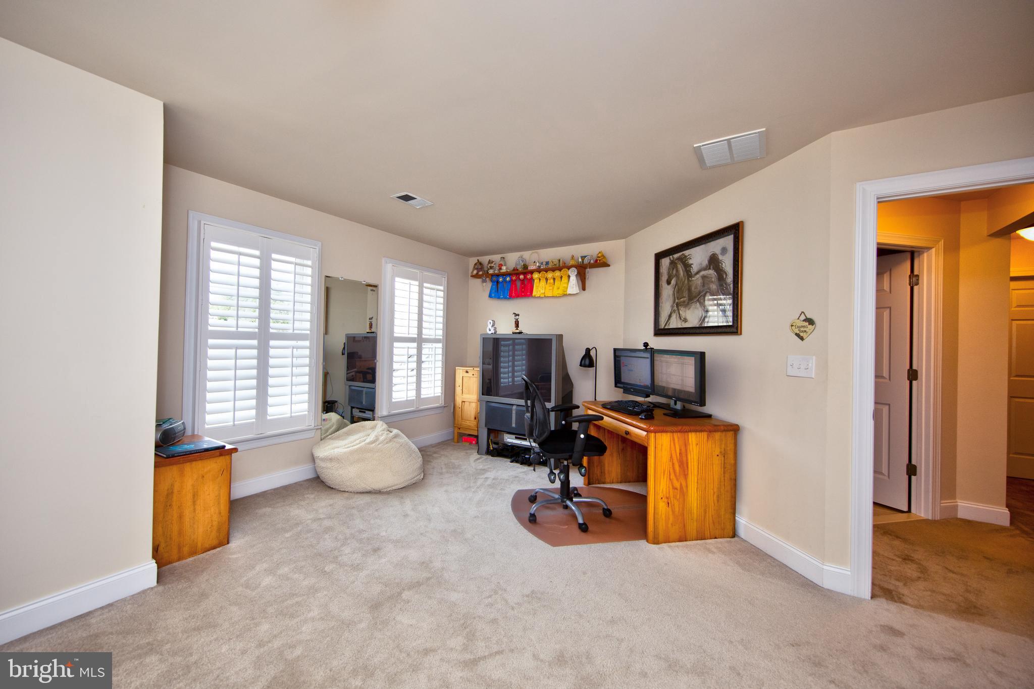 VINE HILL ESTATES - Residential