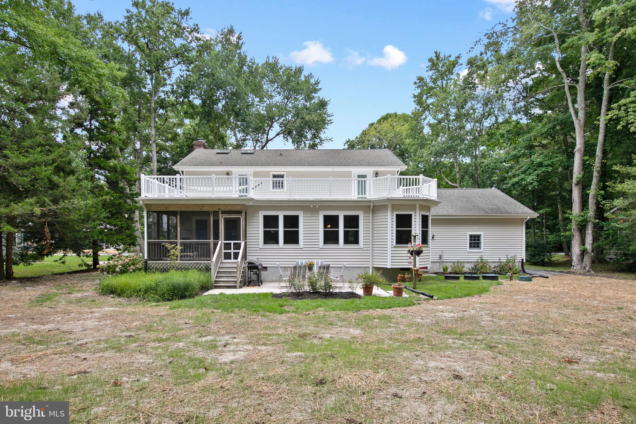 GOLF CLUB SHORES III - Residential