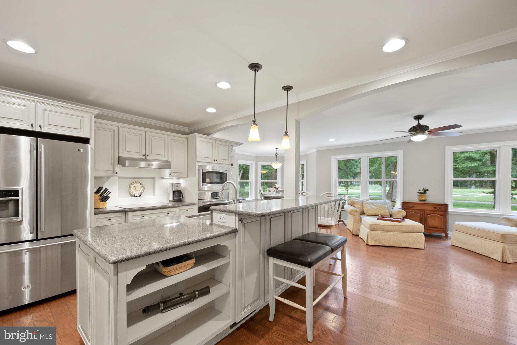 GOLF CLUB SHORES III - Residential