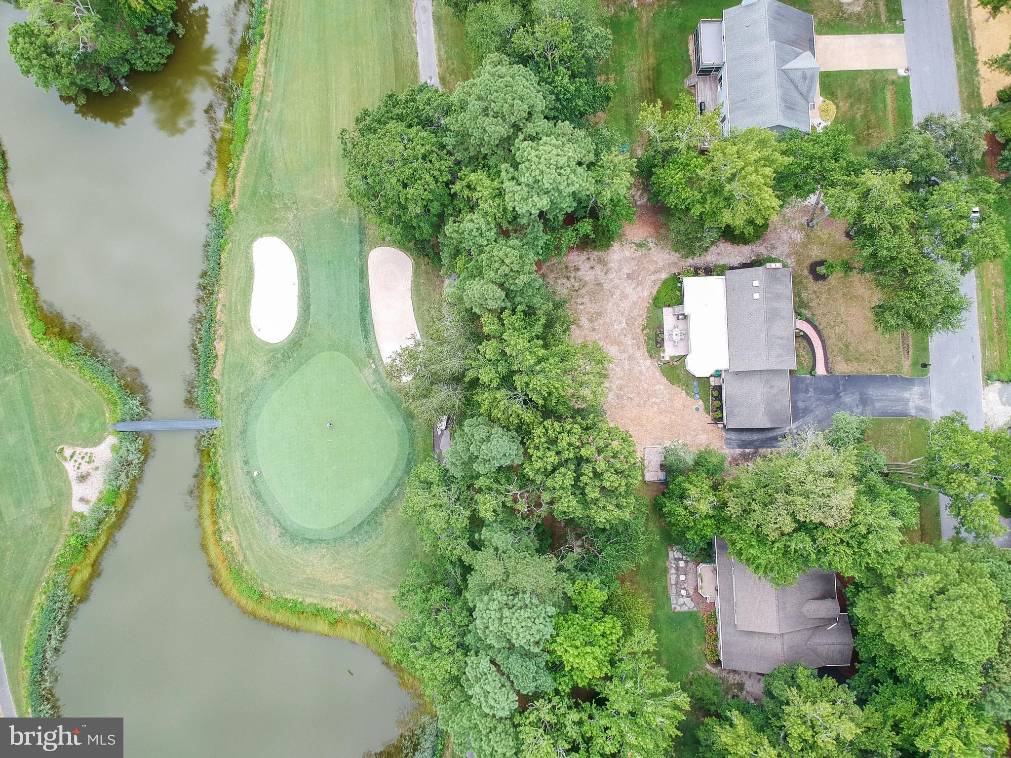 GOLF CLUB SHORES III - Residential