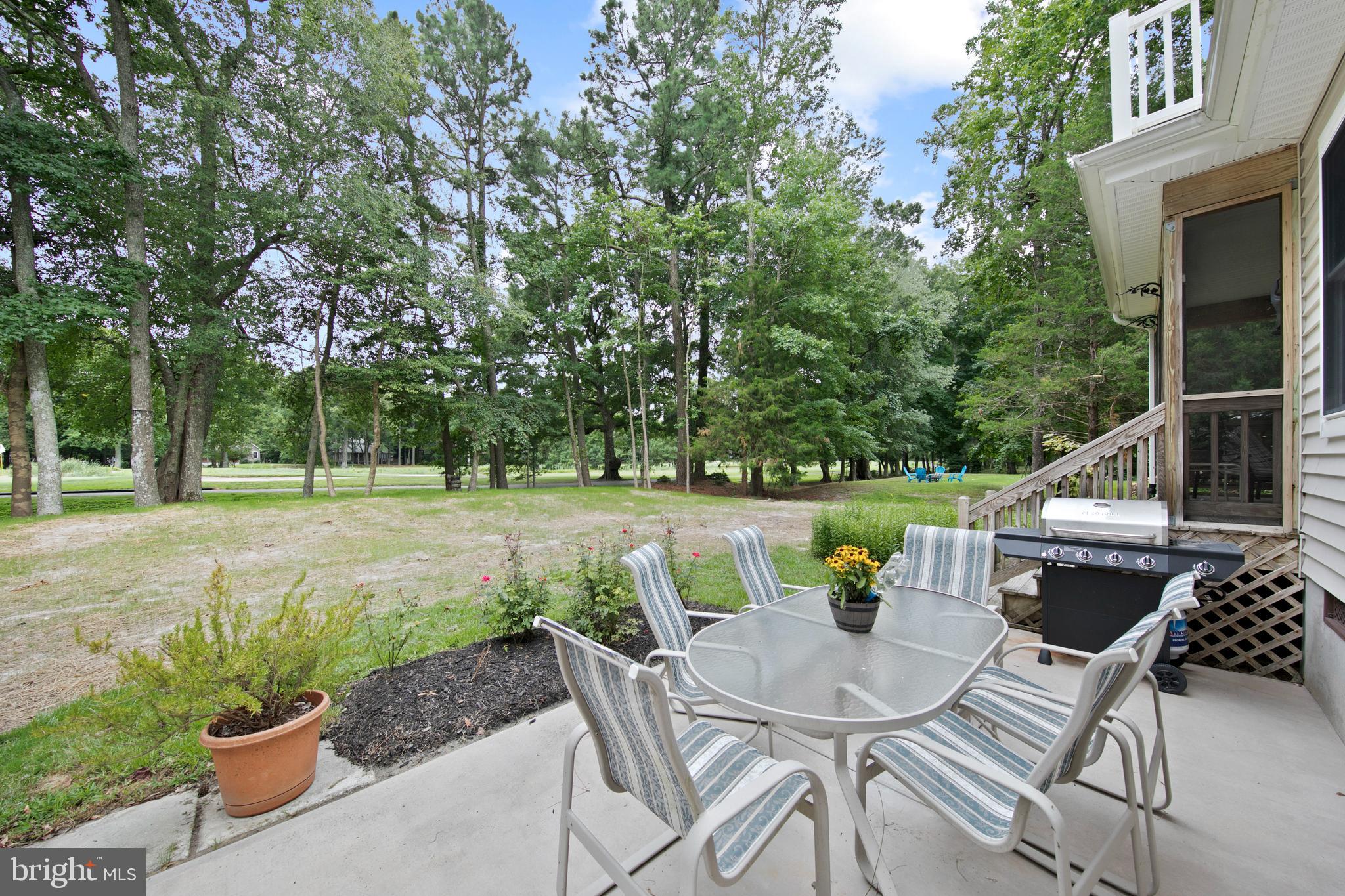 GOLF CLUB SHORES III - Residential