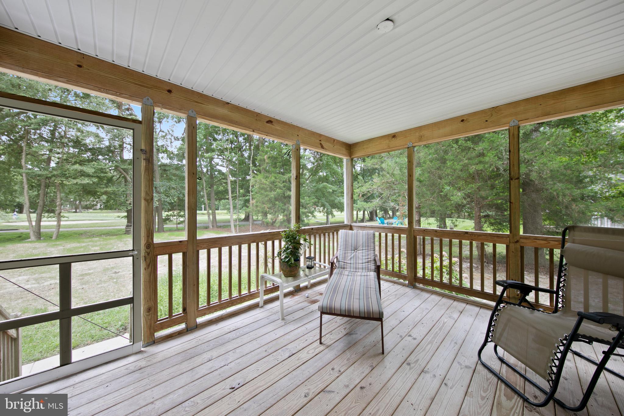 GOLF CLUB SHORES III - Residential