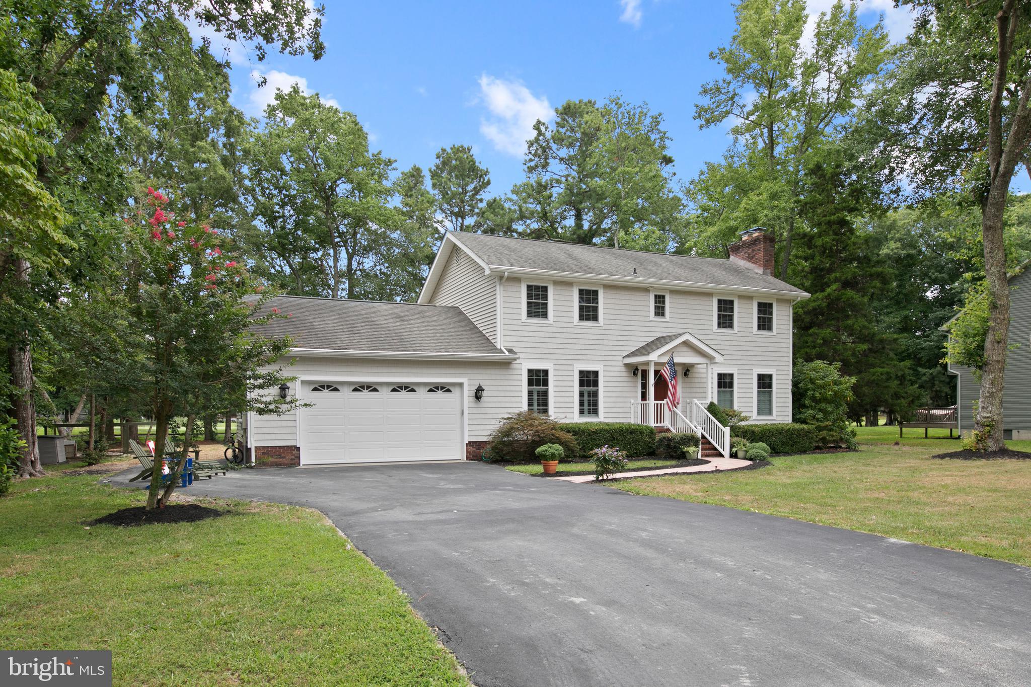 GOLF CLUB SHORES III - Residential