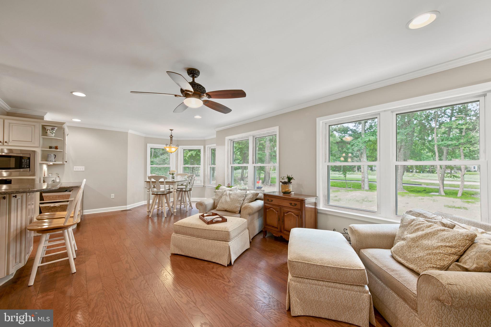 GOLF CLUB SHORES III - Residential