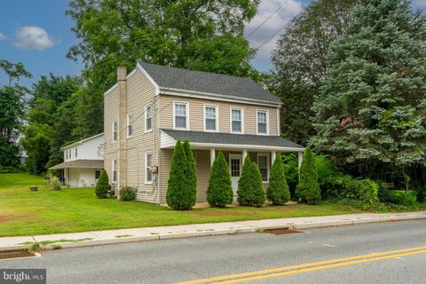 Photo of 139 W Frederick Street, MILLERSVILLE, PA 17551 (MLS # PALA2075128)