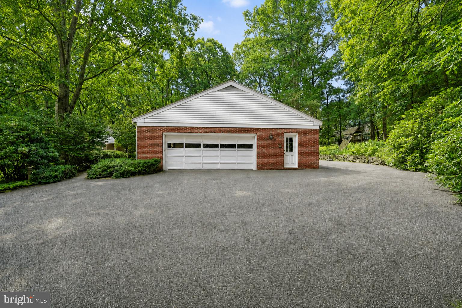 1350 GREENWOOD CIRCLE