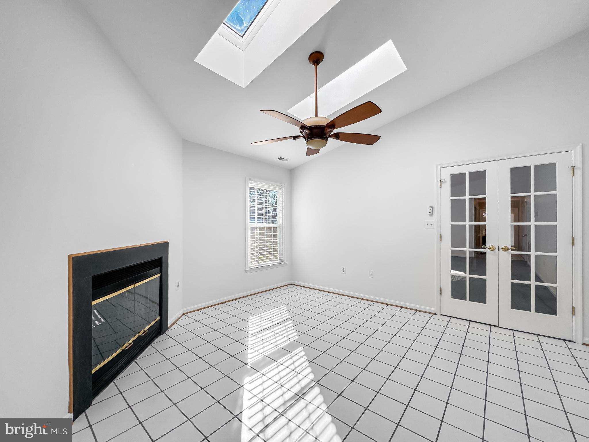 HERITAGE HARBOUR - Residential