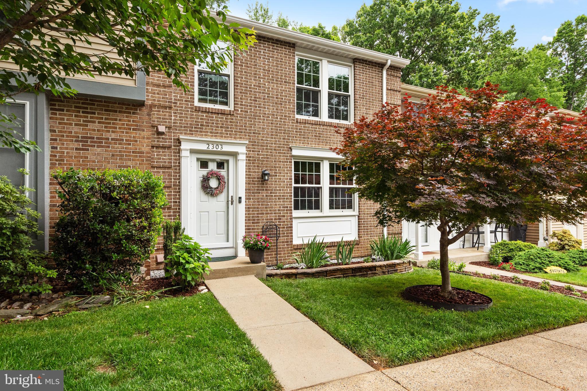 2303 MIDDLE CREEK LANE