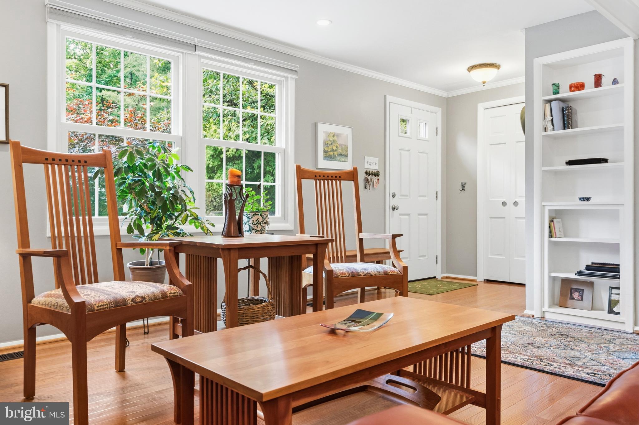 RESTON - Residential