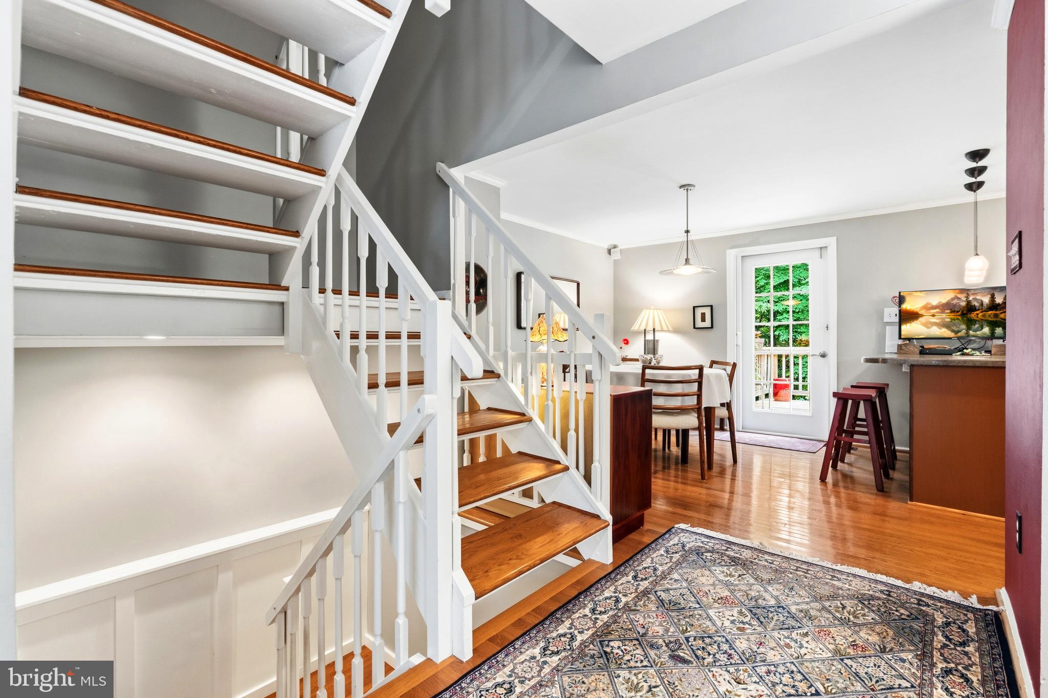 RESTON - Residential