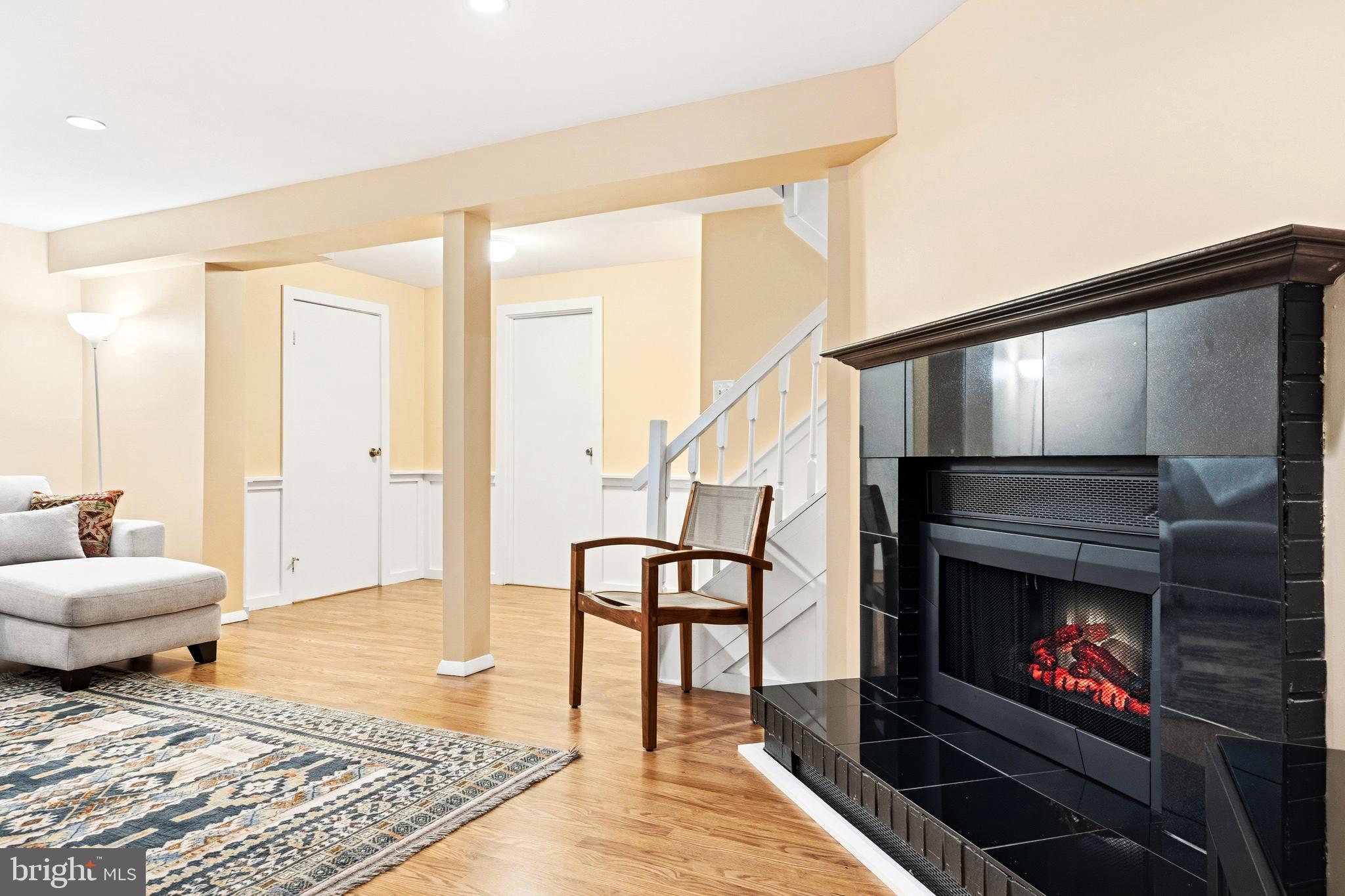 RESTON - Residential