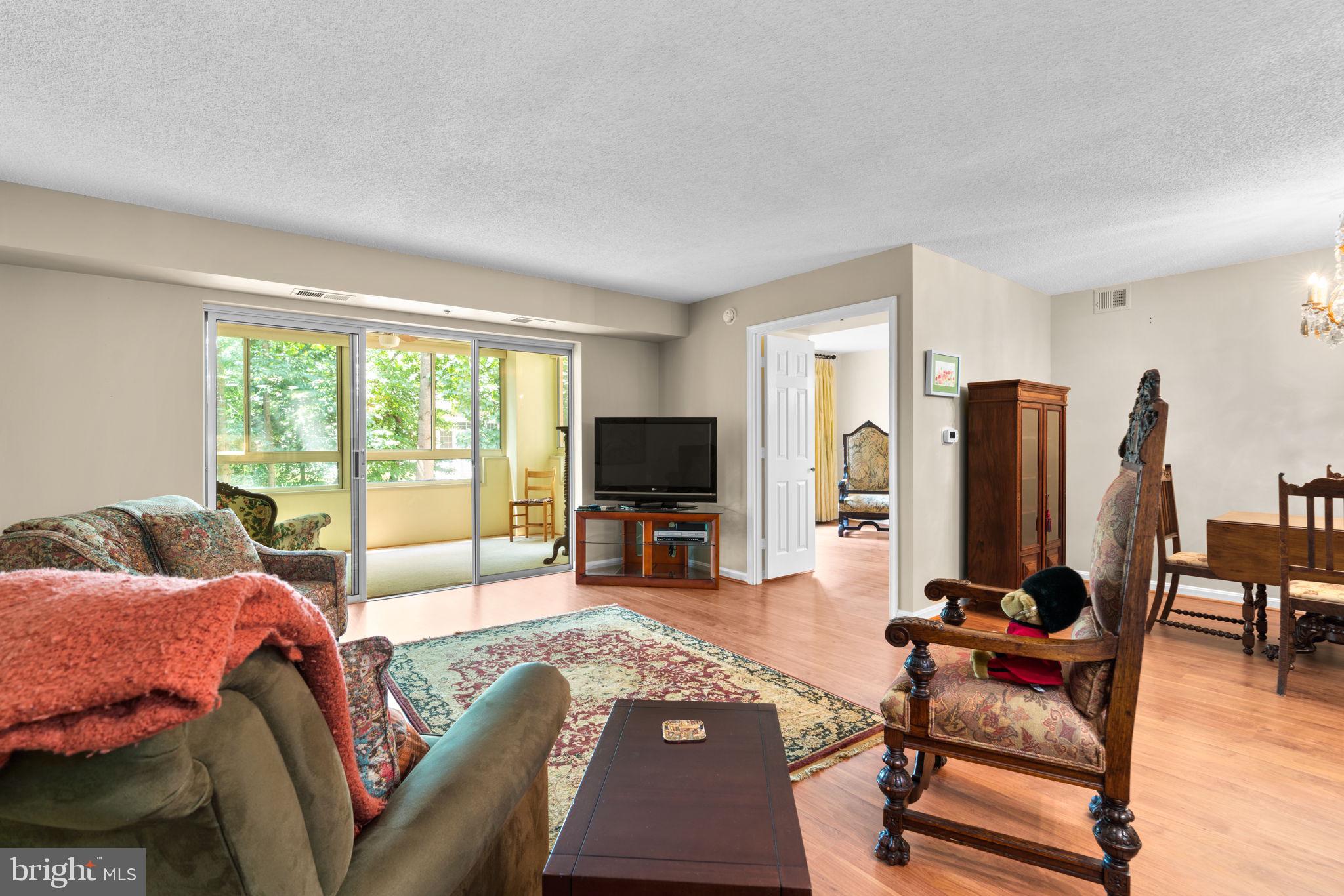 LEISURE WORLD - Residential