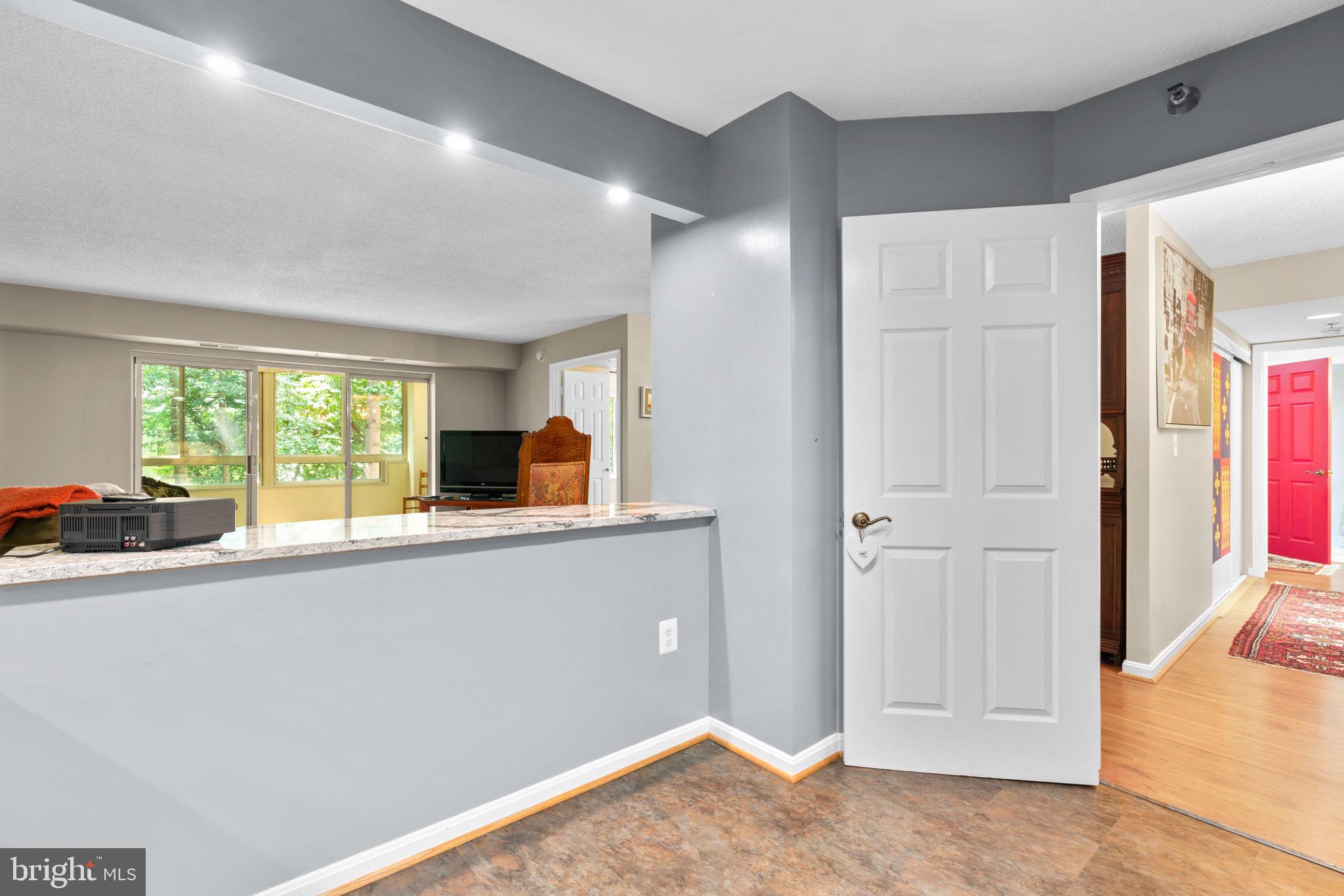 LEISURE WORLD - Residential