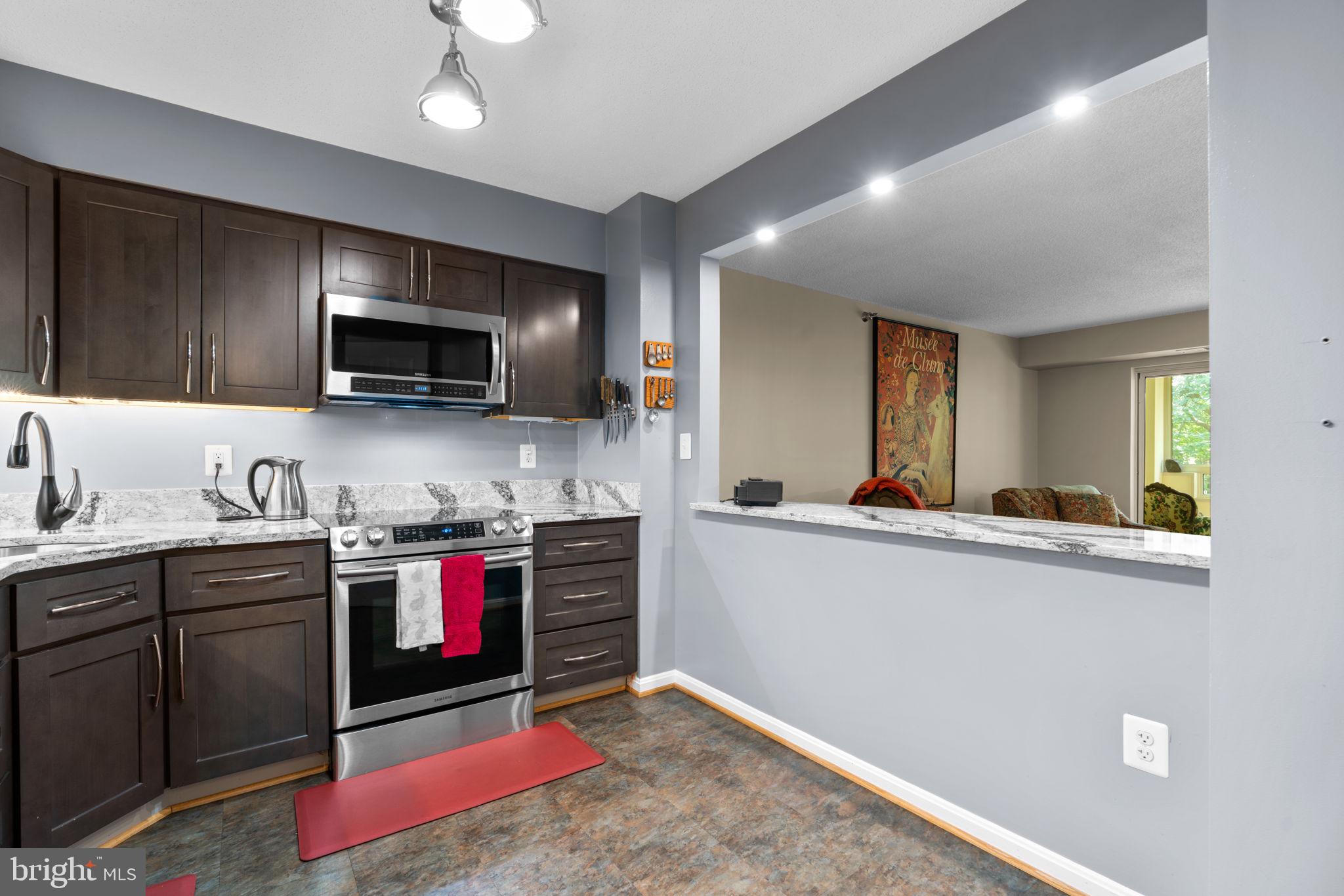 LEISURE WORLD - Residential