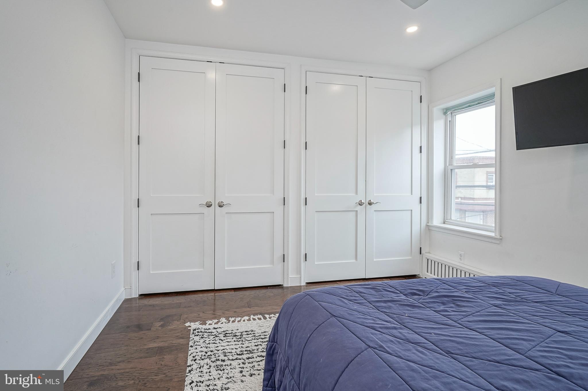 GIRARD ESTATES - Residential Lease