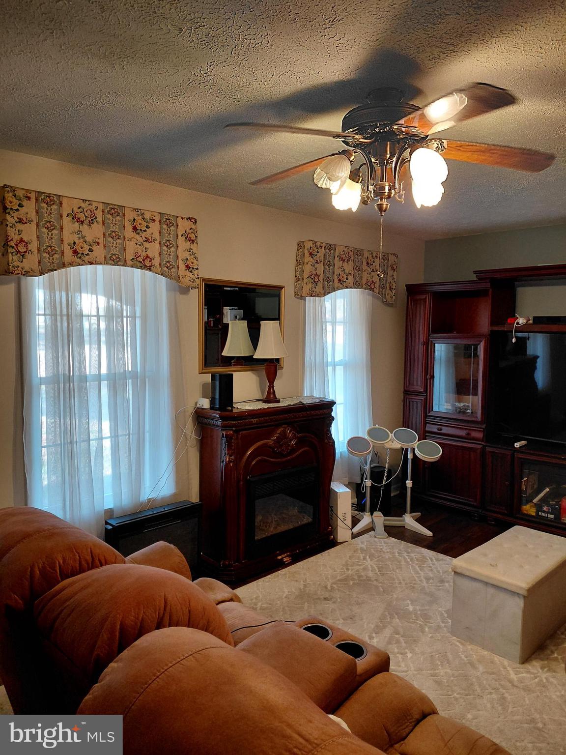 MEADOW RIDGE - Residential