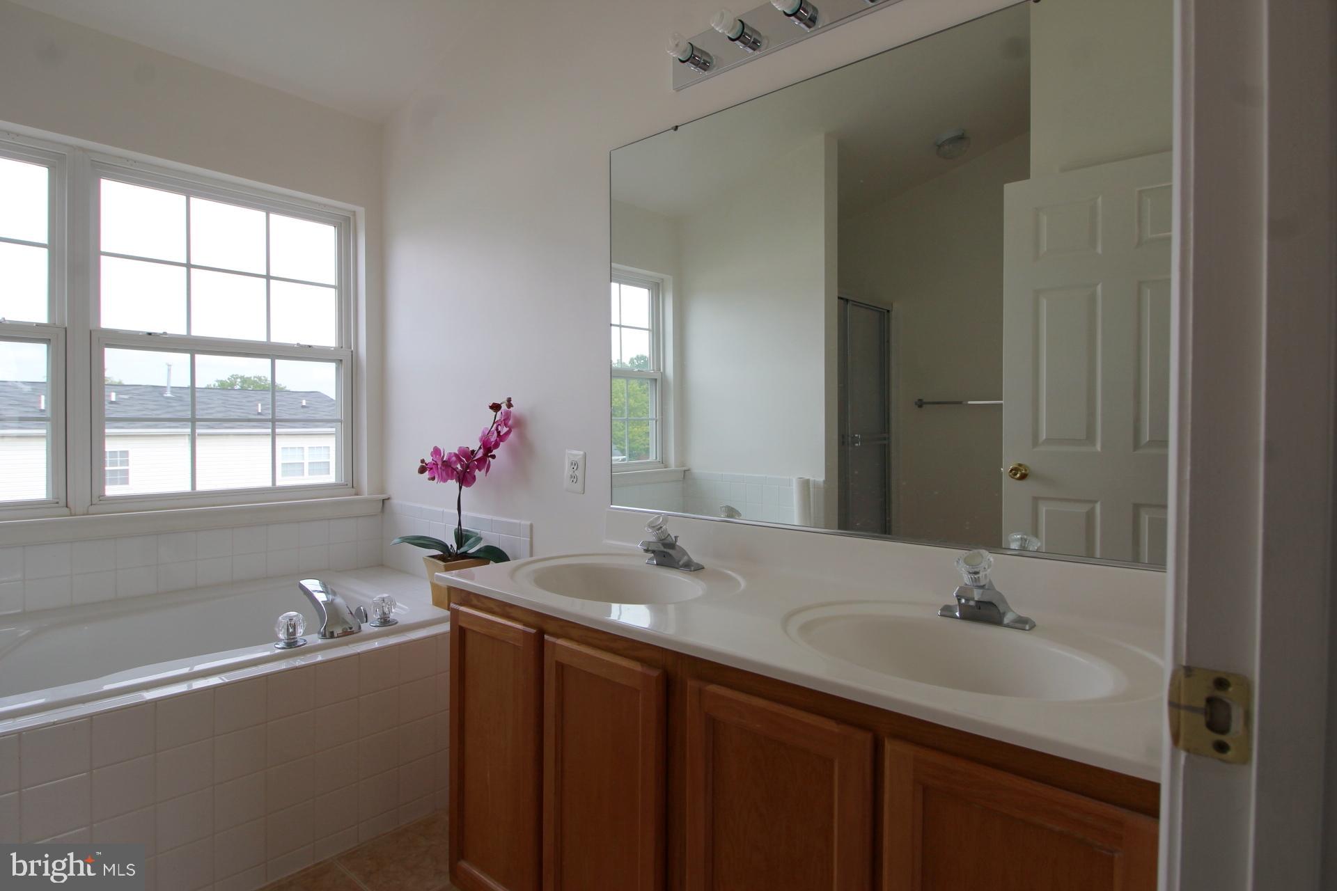 BERRY VALLEY - Residential