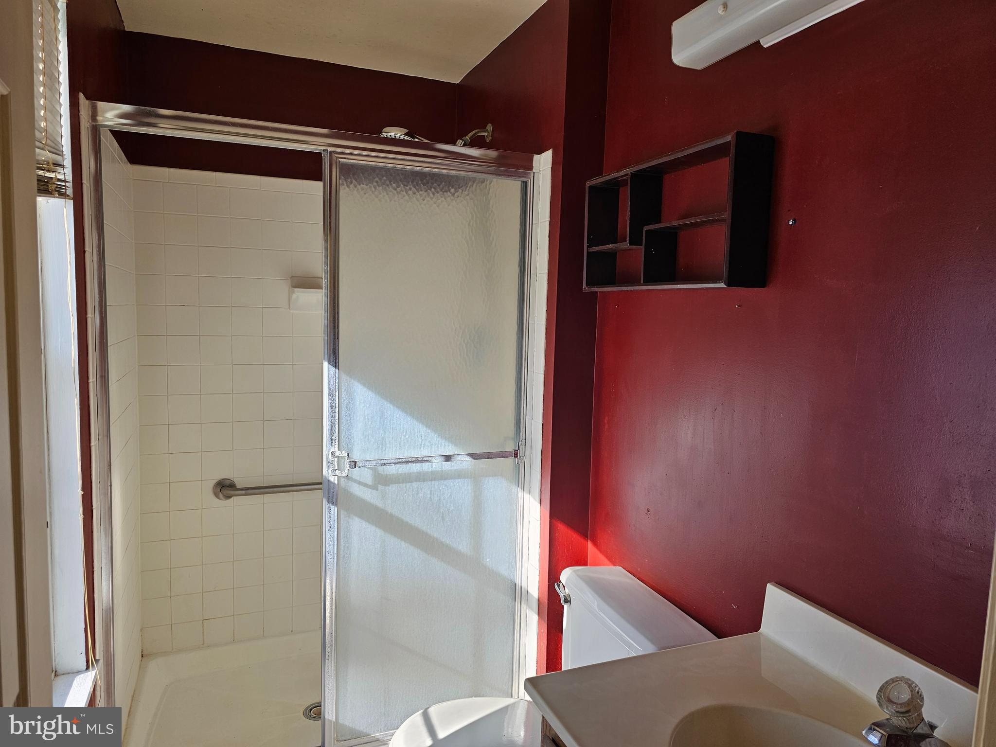 ST CHARLES HAMPSHIRE - Residential