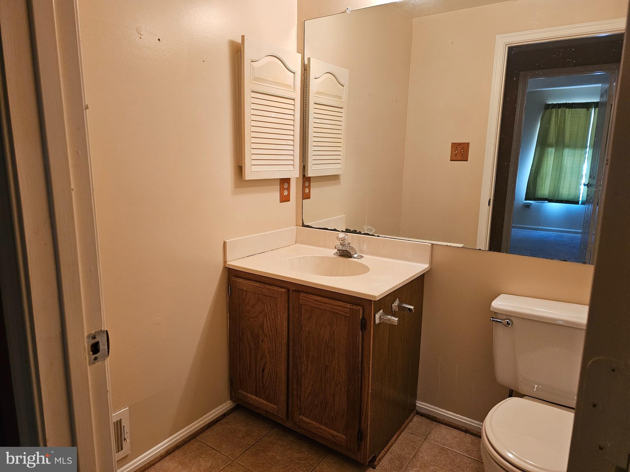 ST CHARLES HAMPSHIRE - Residential