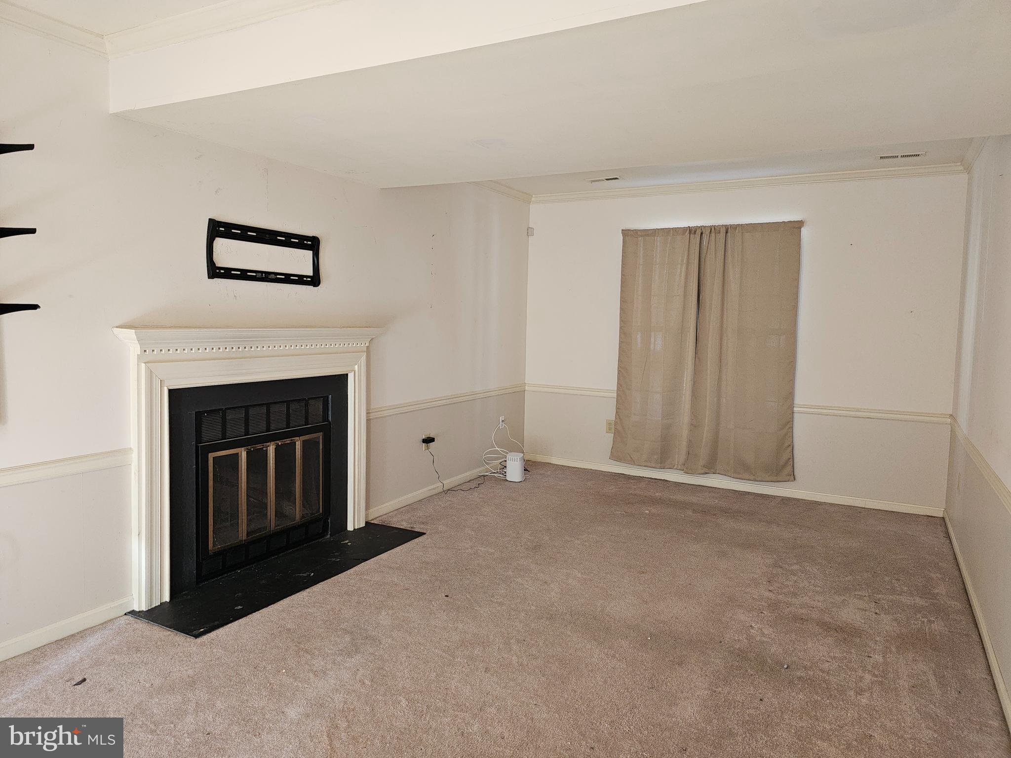 ST CHARLES HAMPSHIRE - Residential