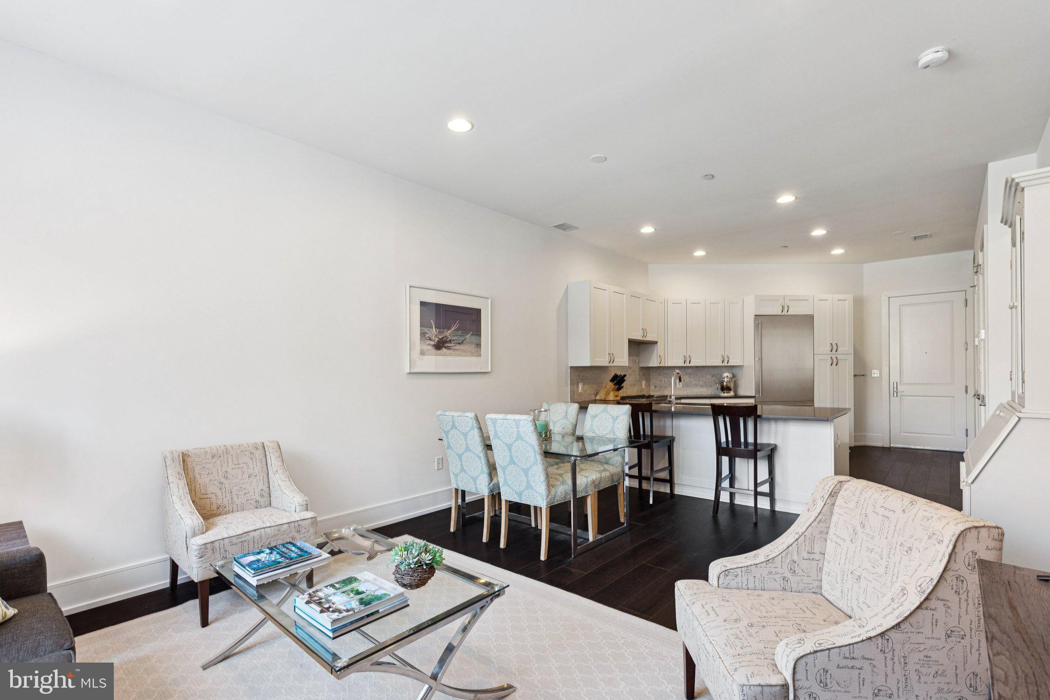 SOCIETY HILL - Residential