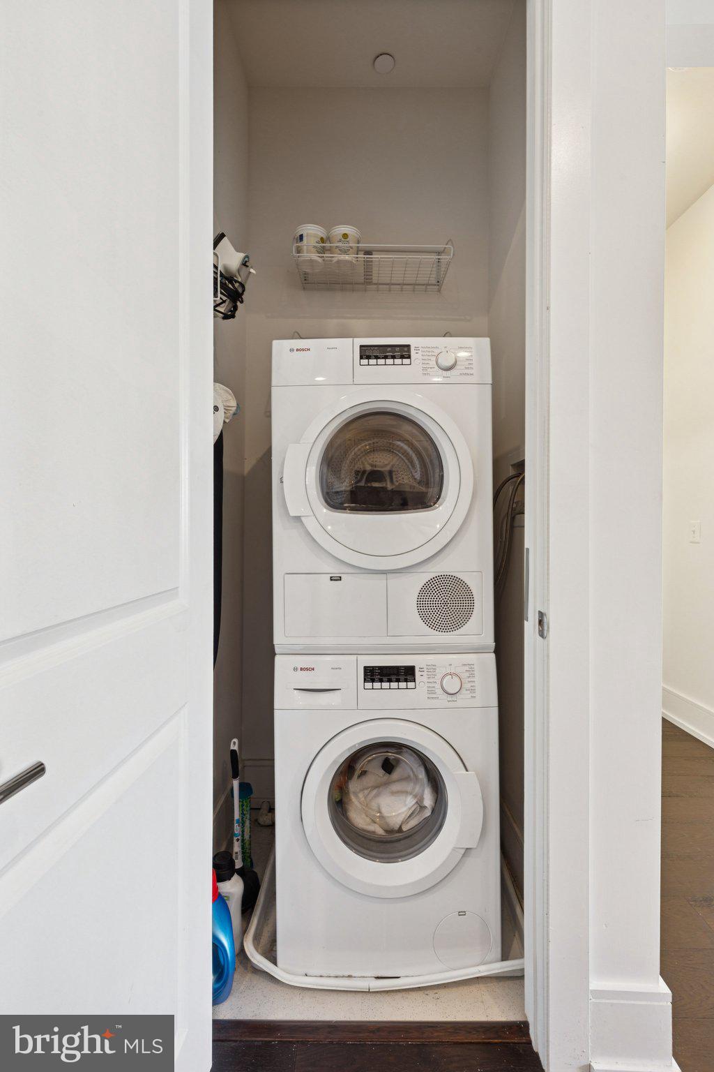 SOCIETY HILL - Residential