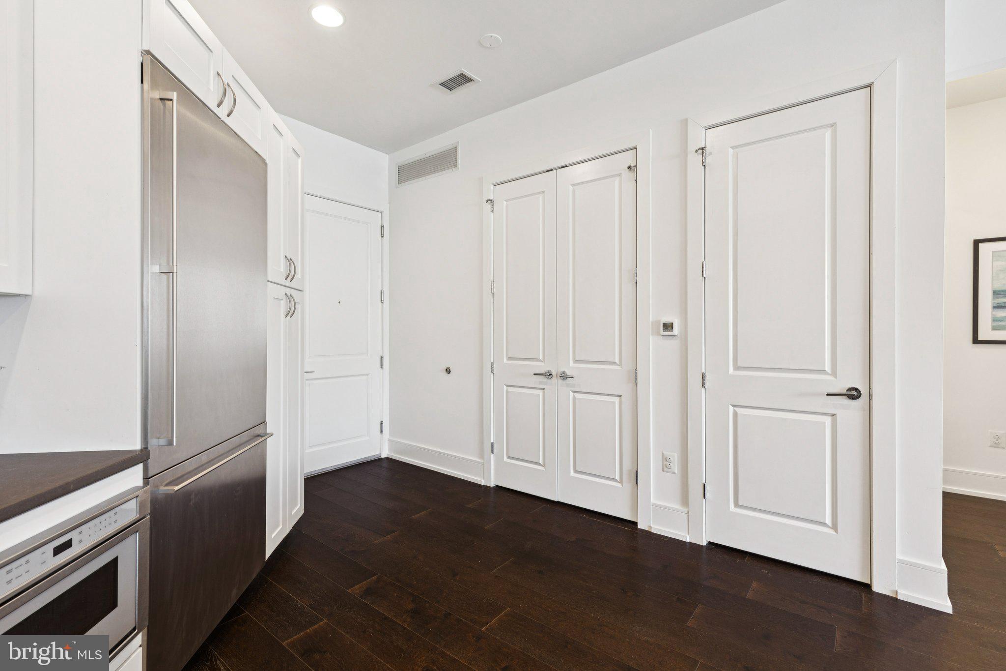 SOCIETY HILL - Residential