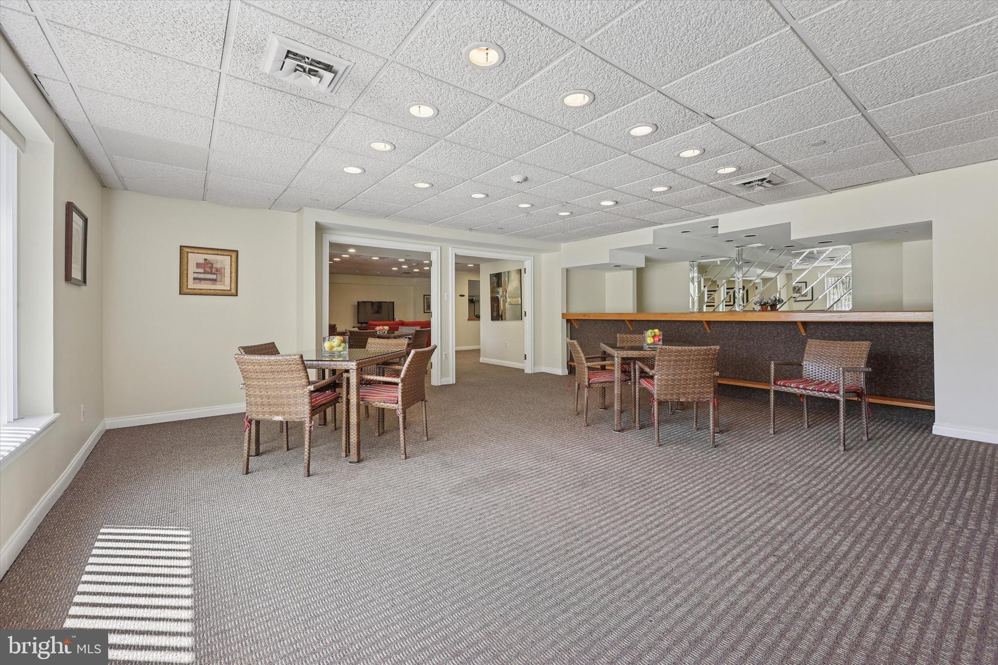 WYNNEWOOD - Residential