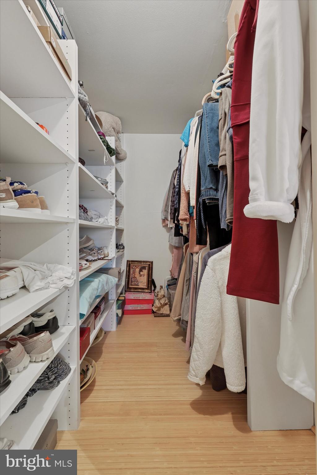 WYNNEWOOD - Residential