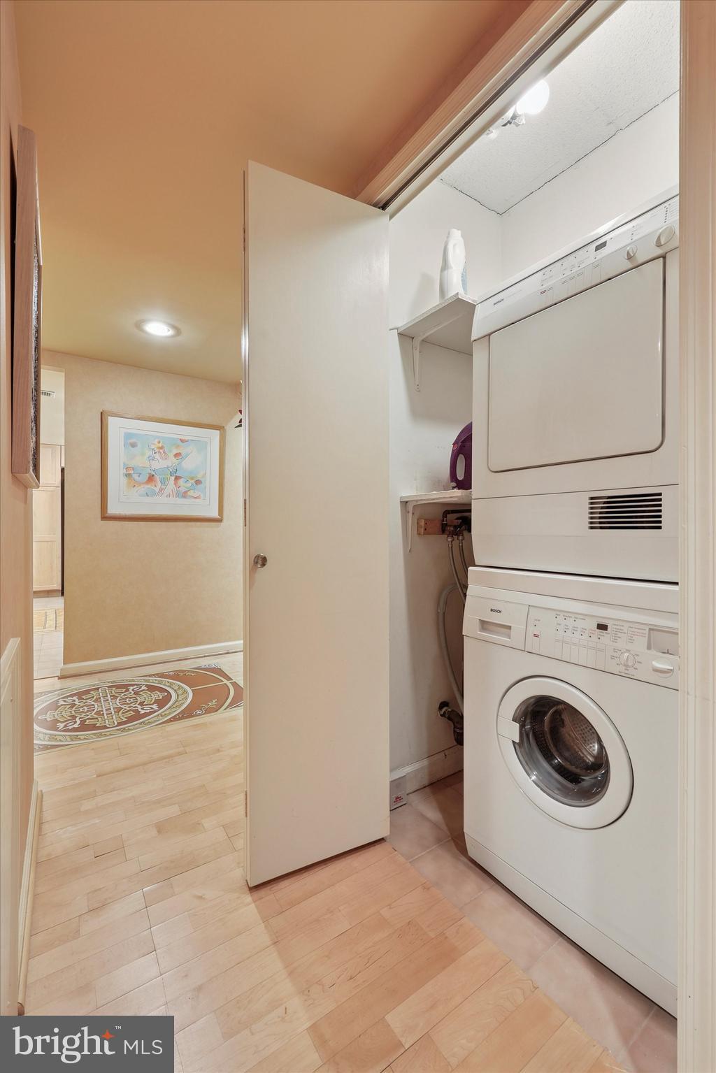 WYNNEWOOD - Residential