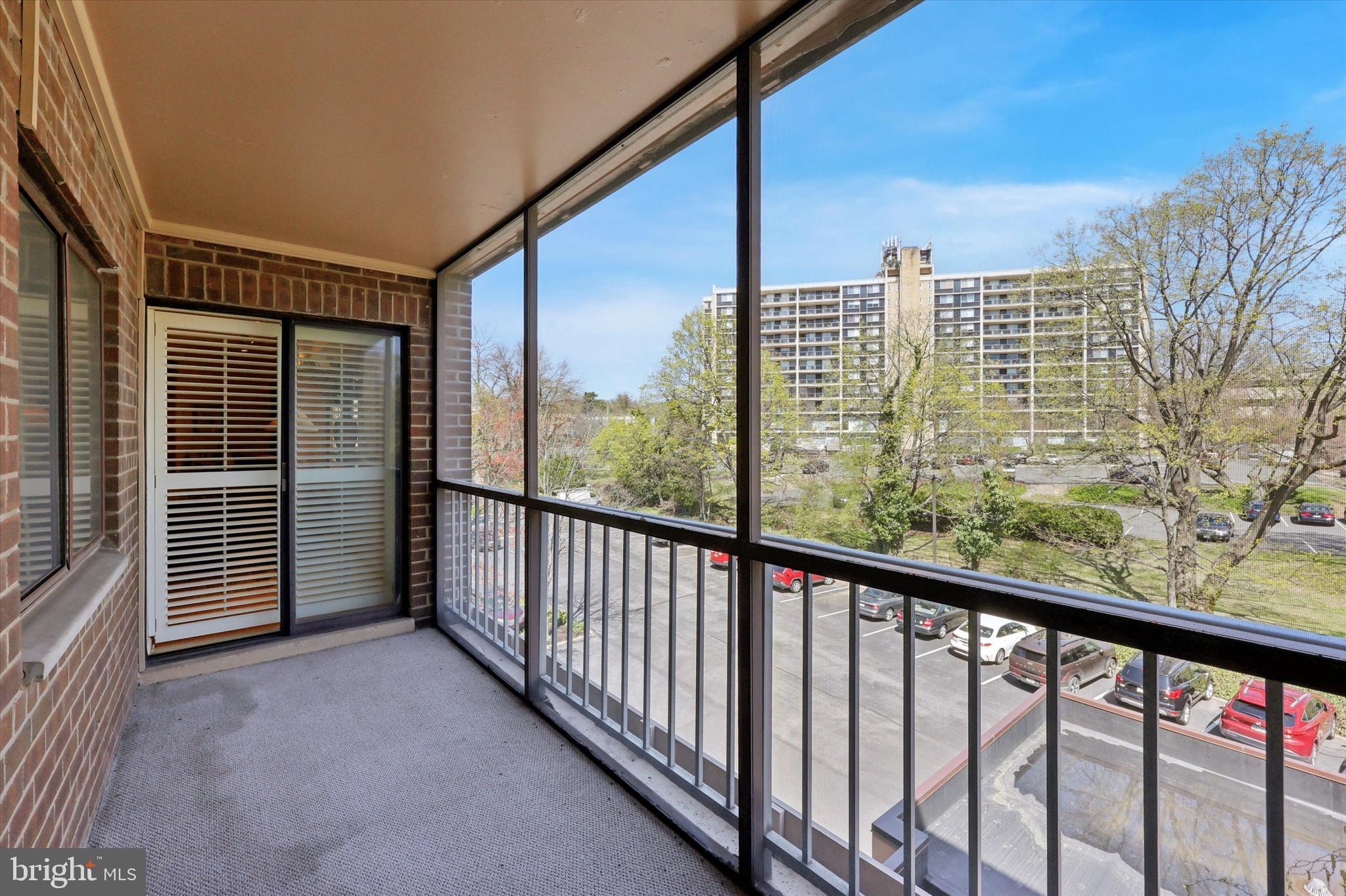 WYNNEWOOD - Residential