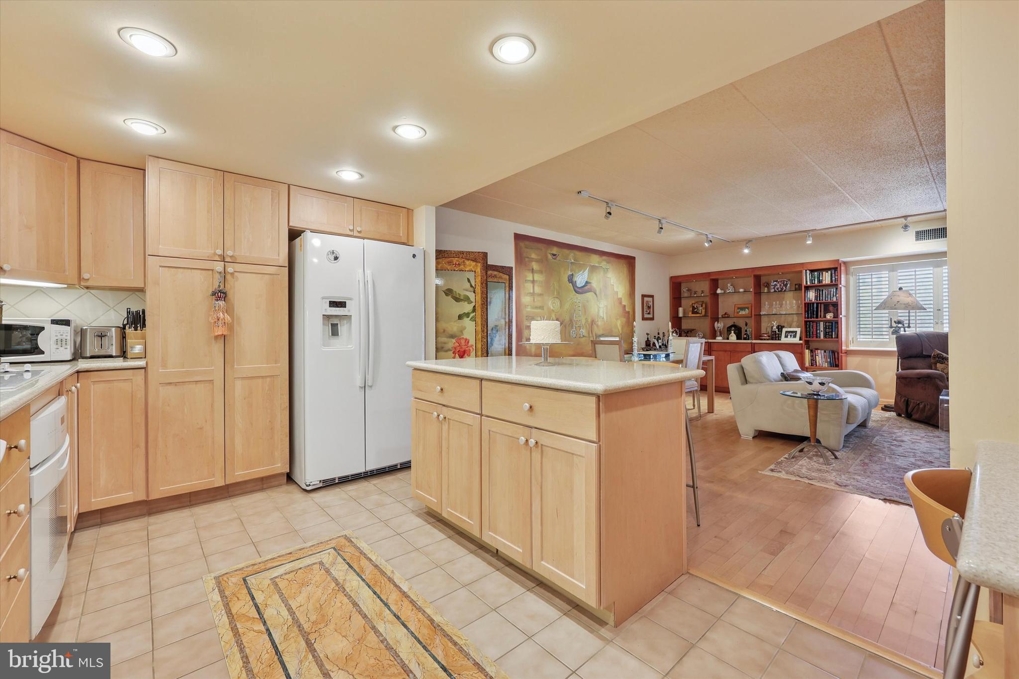 WYNNEWOOD - Residential