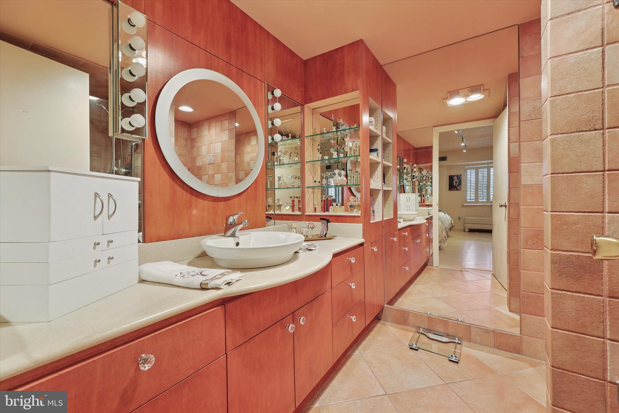 WYNNEWOOD - Residential