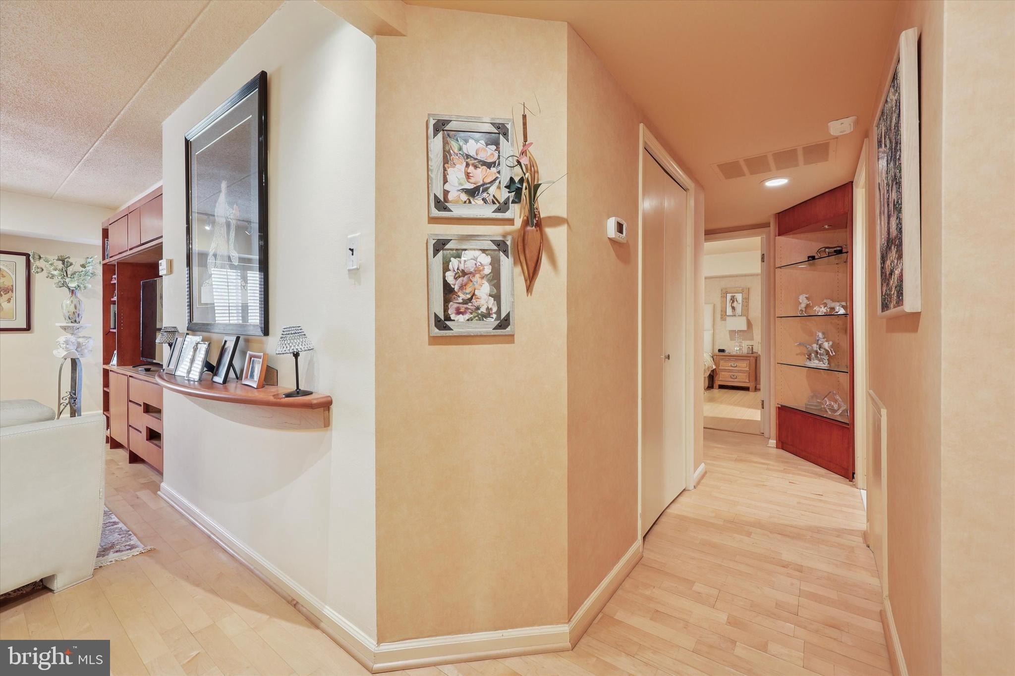 WYNNEWOOD - Residential