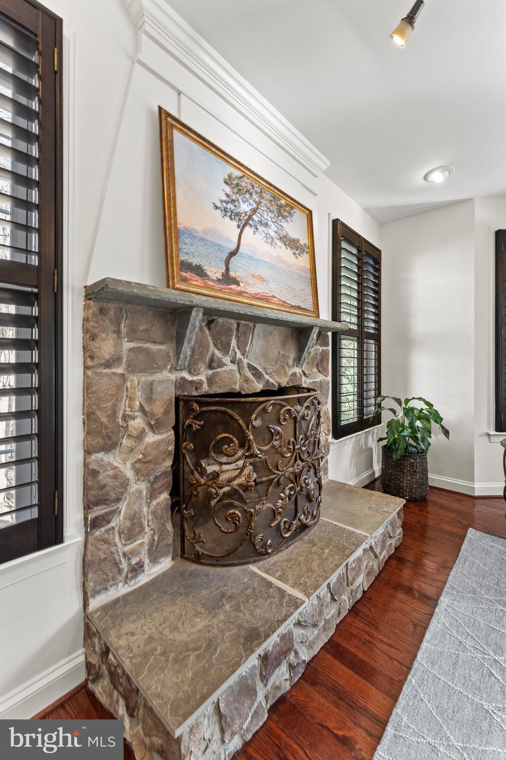 LANSDOWNE ON THE POTOMAC - Residential